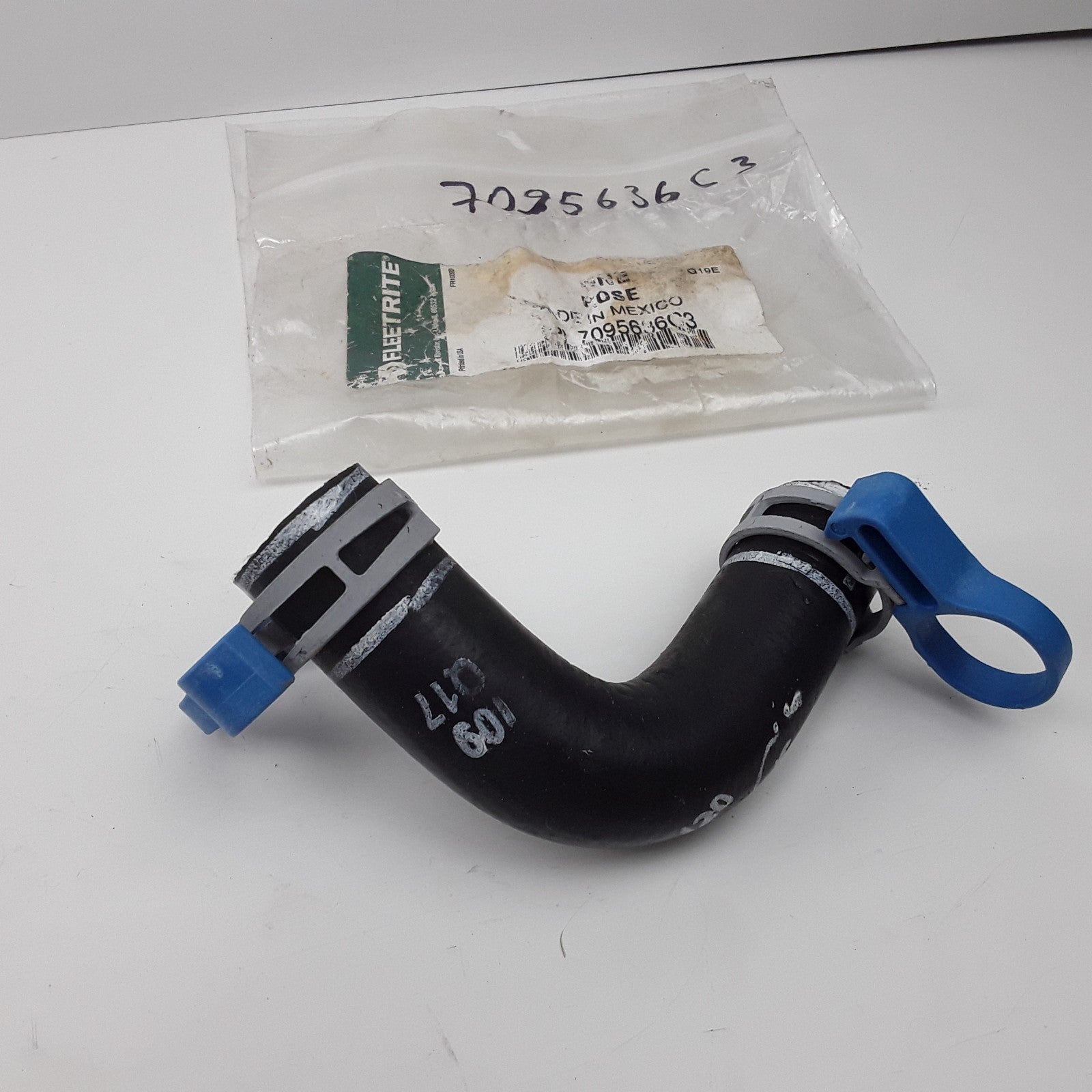 Fleetrite 7095636C3 - Hose Assembly Oil Cooler Compatible With Navistar