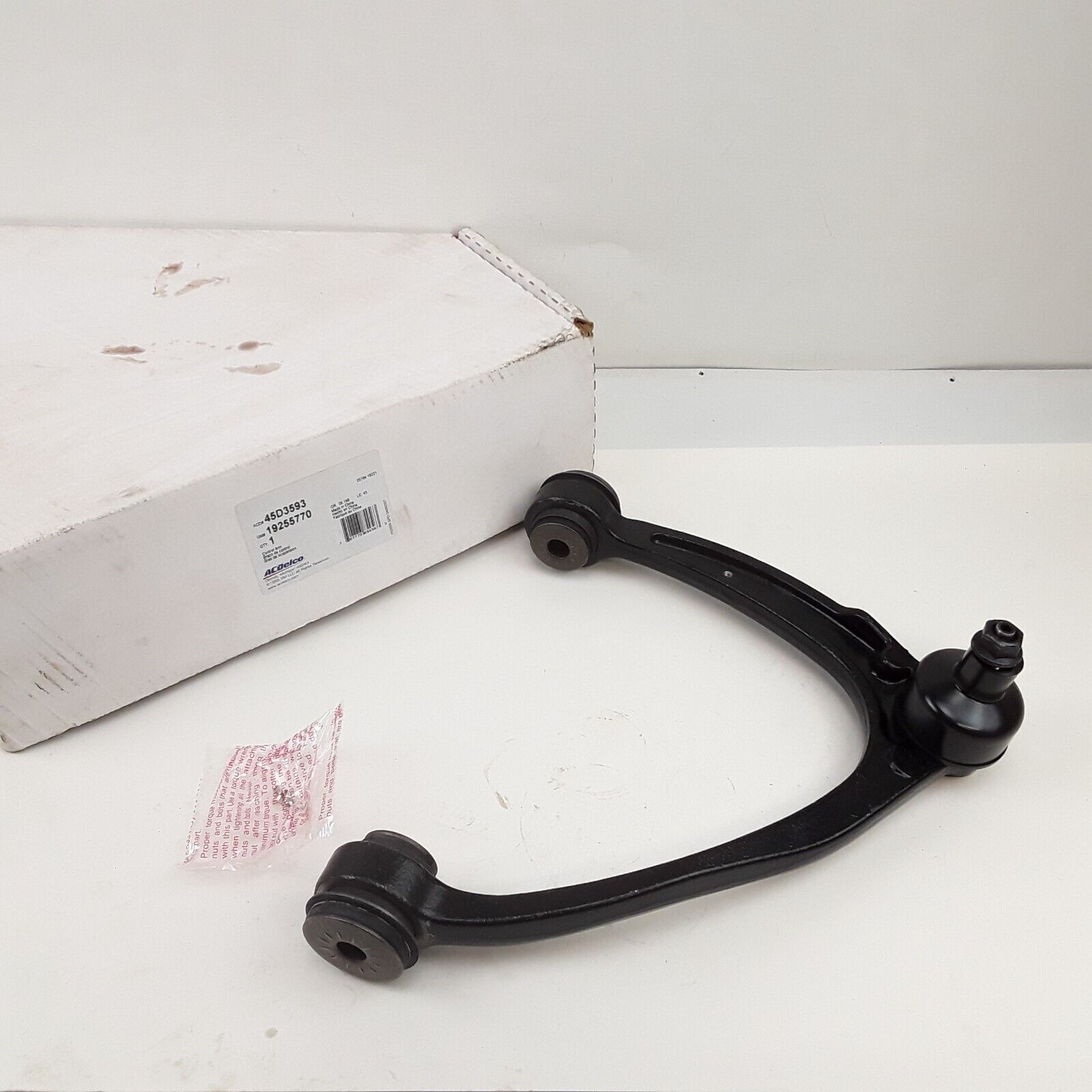 GM 45D3593 Ball Joint Suspension Control Arm for GMC Chevrolet Cadillac 2007-16