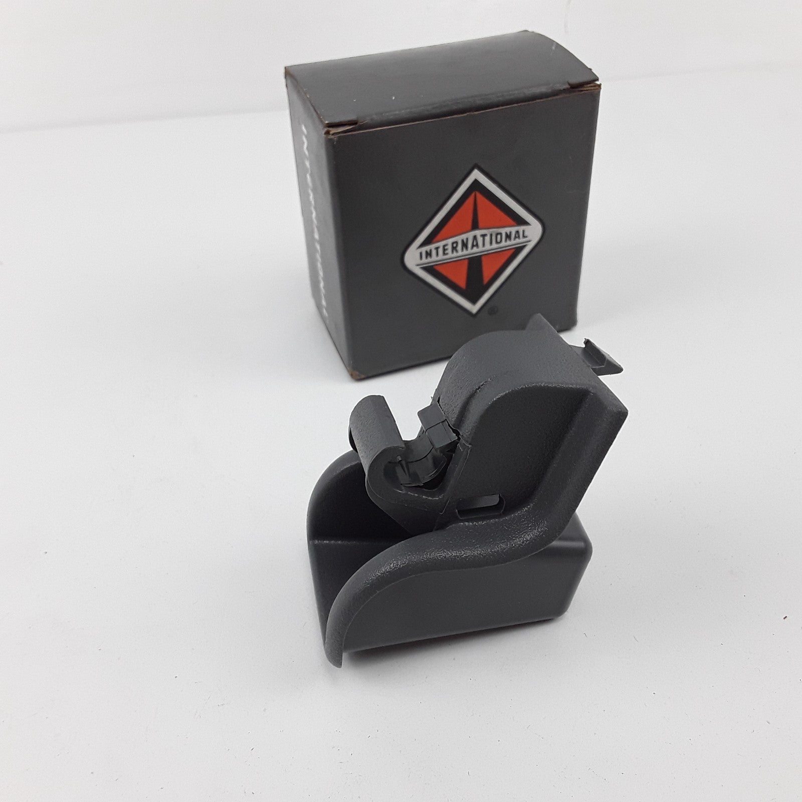 International 3565233C2 Sun Visor Clip For Navistar Trucks Supersedes 3565233C1