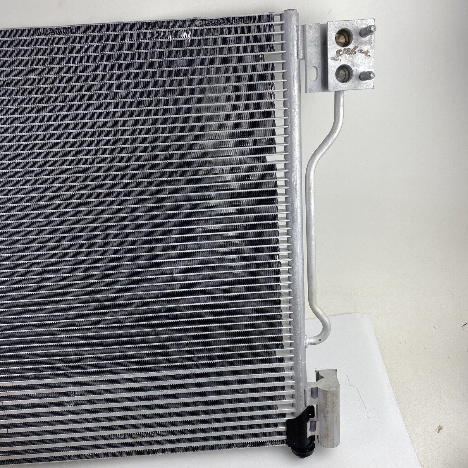GENUINE OEM Motorcraft YJ-564 A/C Condenser BW7Z-19712-A FAST SHIPPING - HotCarParts