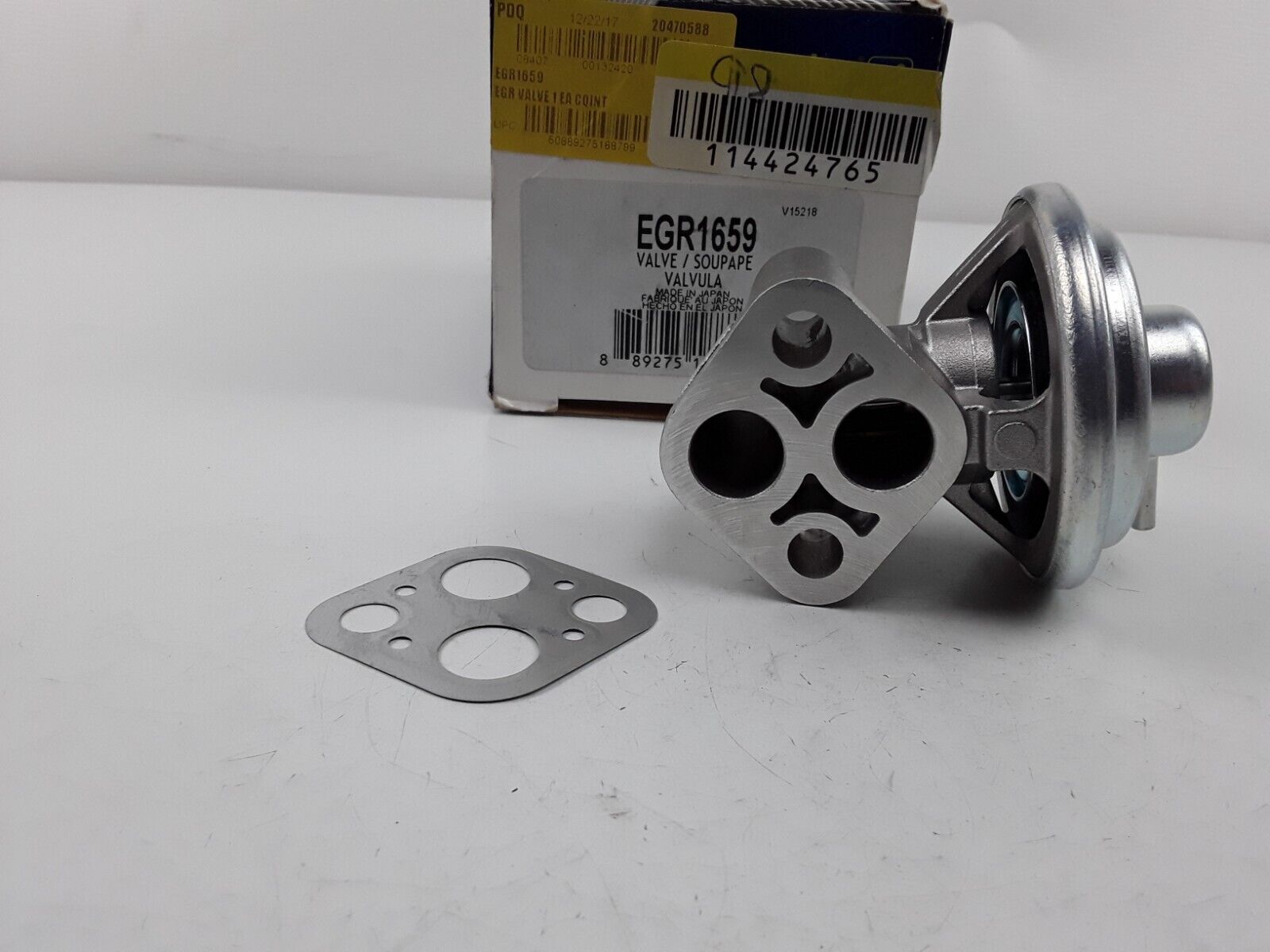 Exhaust Gas Recirculation EGR Valve For Mitsubishi Lancer, Montero Sport, Mighty - HotCarParts