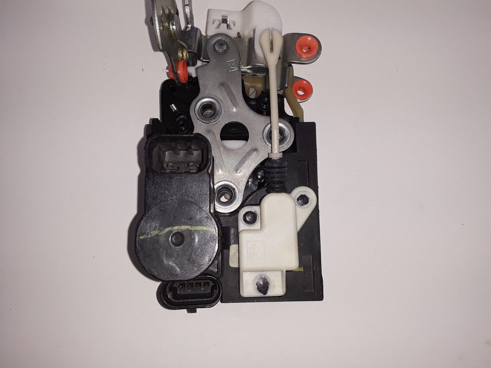 Front Right Door Lock Actuator with Latch for Chevrolet Blazer GMC Jimmy 1995-97