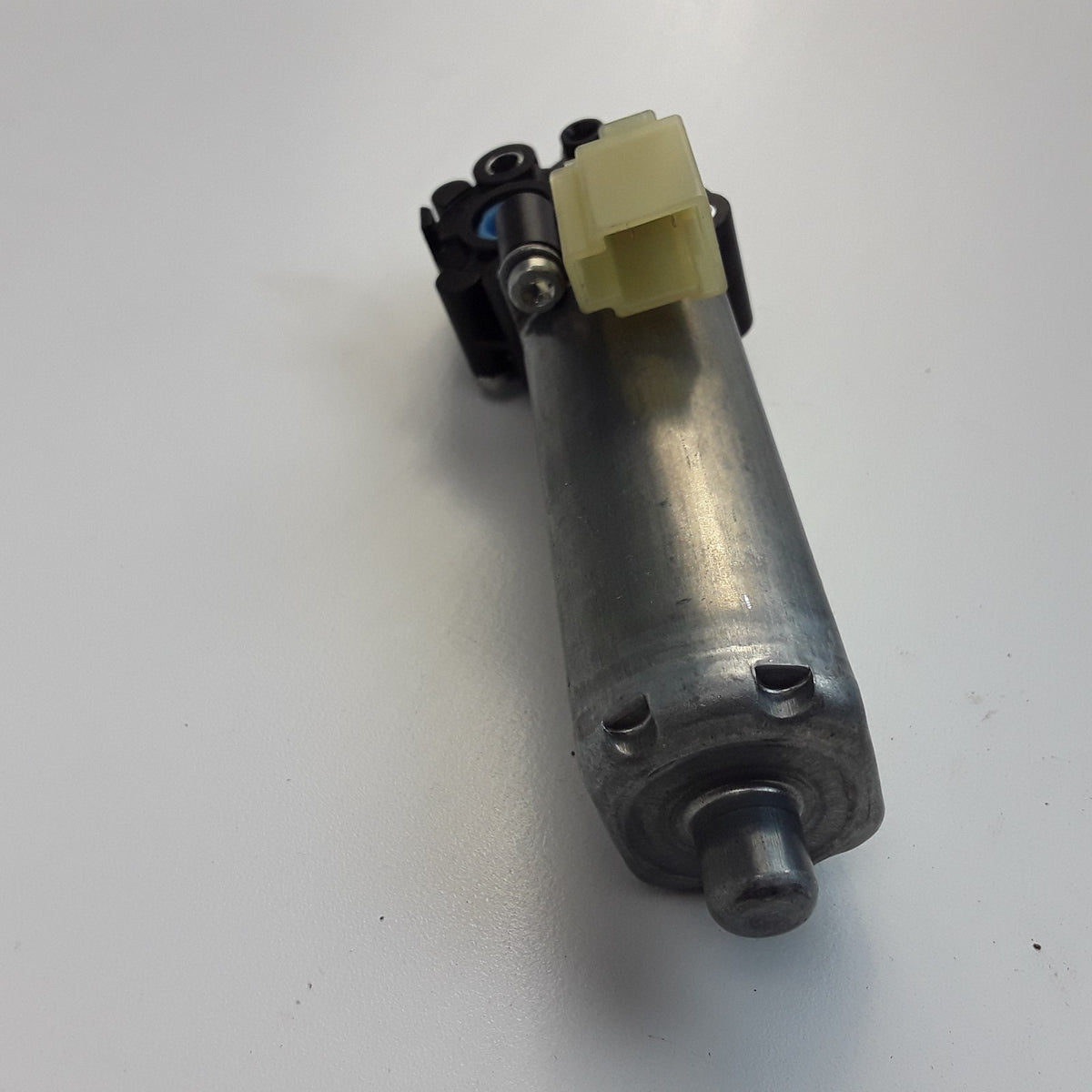 1077560-00-A Second Row Seat Pitch Motor For Tesla Model X 2015-2025 OEM New