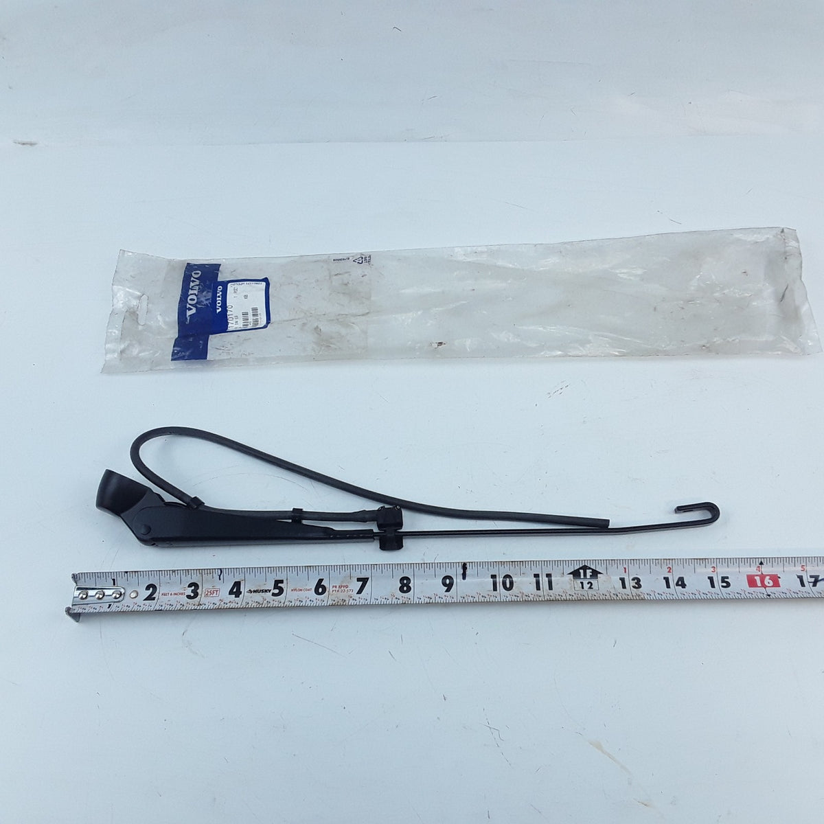 Rear Window Wiper Arm Fits L110F, L110G, L110H, L120F, L120G, L120GZ, L70F, L70G