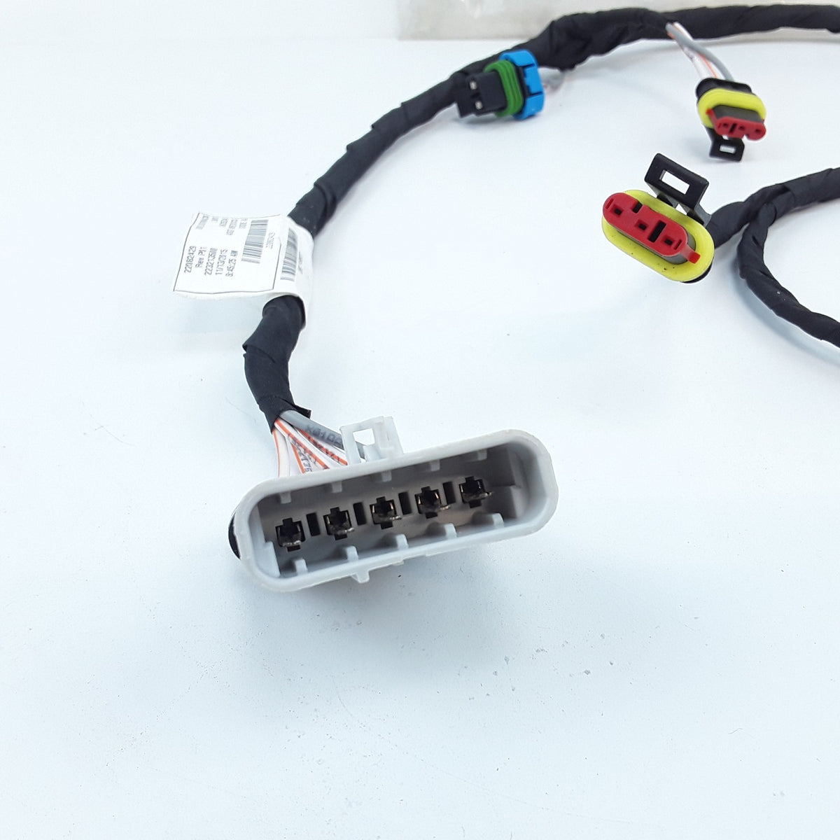 Chassis Wiring Harness 22082429 For Volvo VNL 300, 430, 630, 670, 730, 780, 860