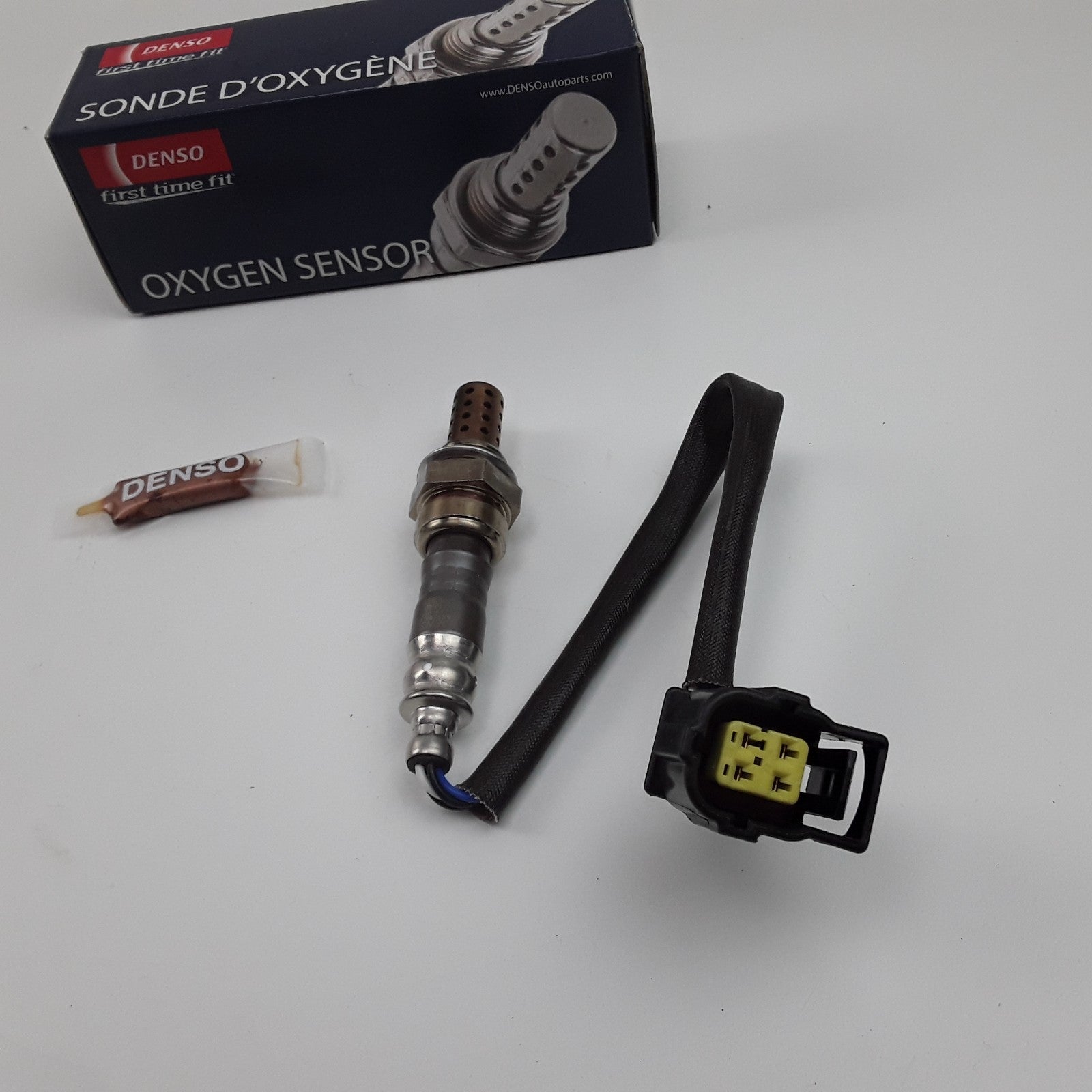 Downstream Oxygen Sensor Denso 234-4746 Fits Jeep Grand Cherokee 4.7L-V8 2001-04