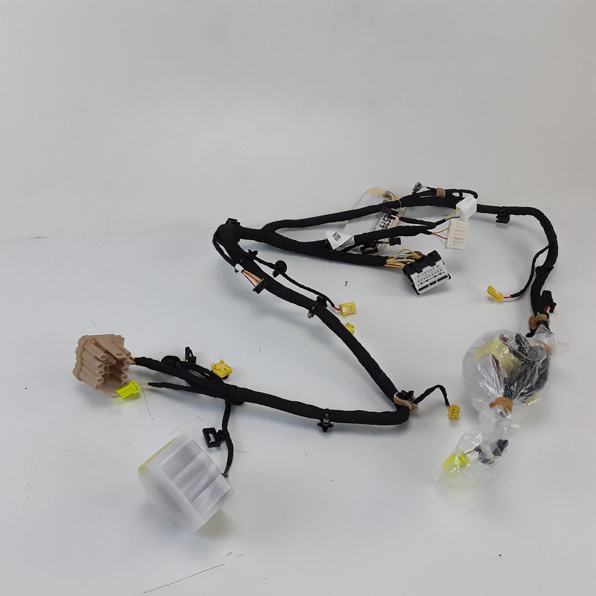 RWD Battery Penthouse Wiring Harness For Tesla 1732579-00-A