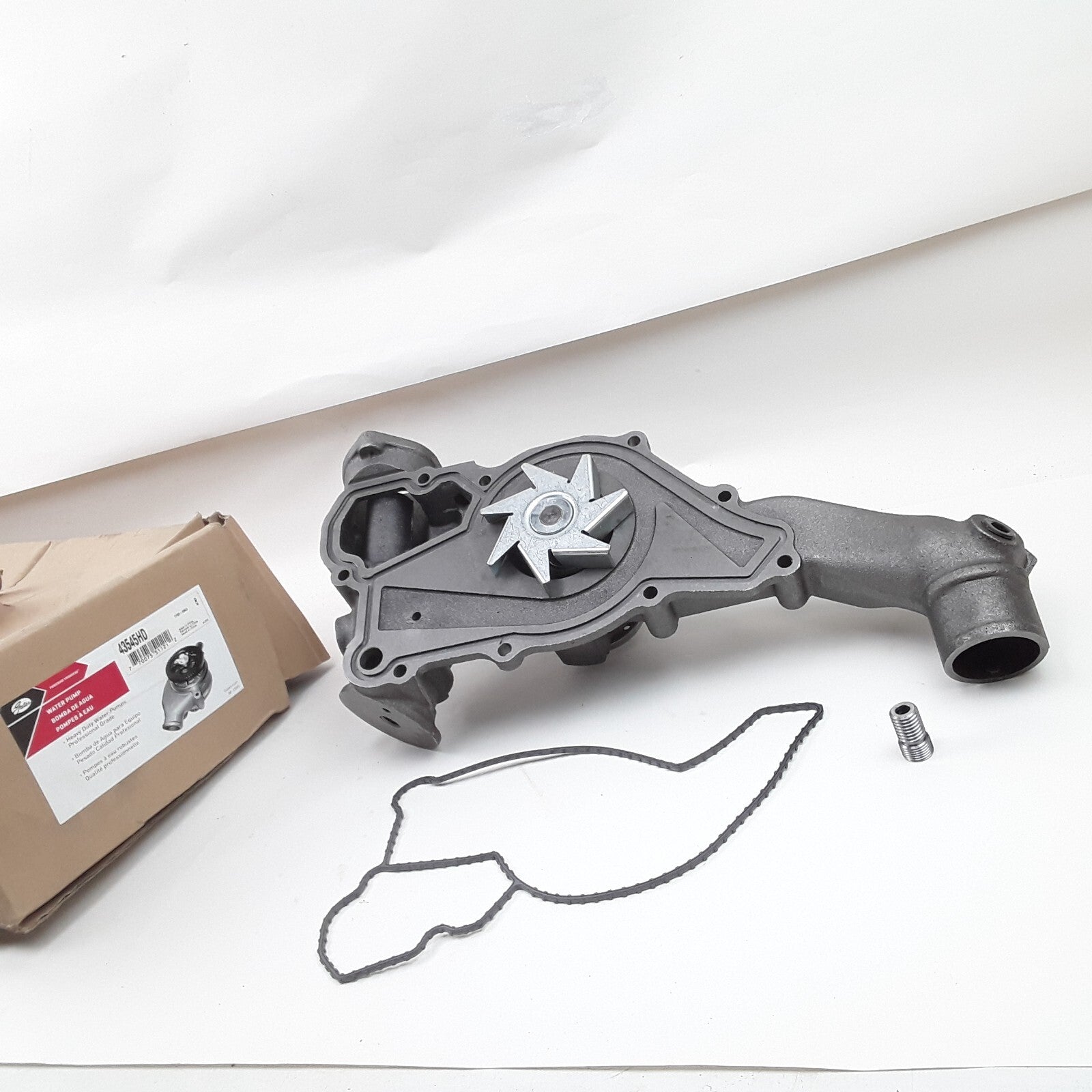 Heavy-Duty Engine Water Pump Fits IC Corporation International (1996-2004 2008)