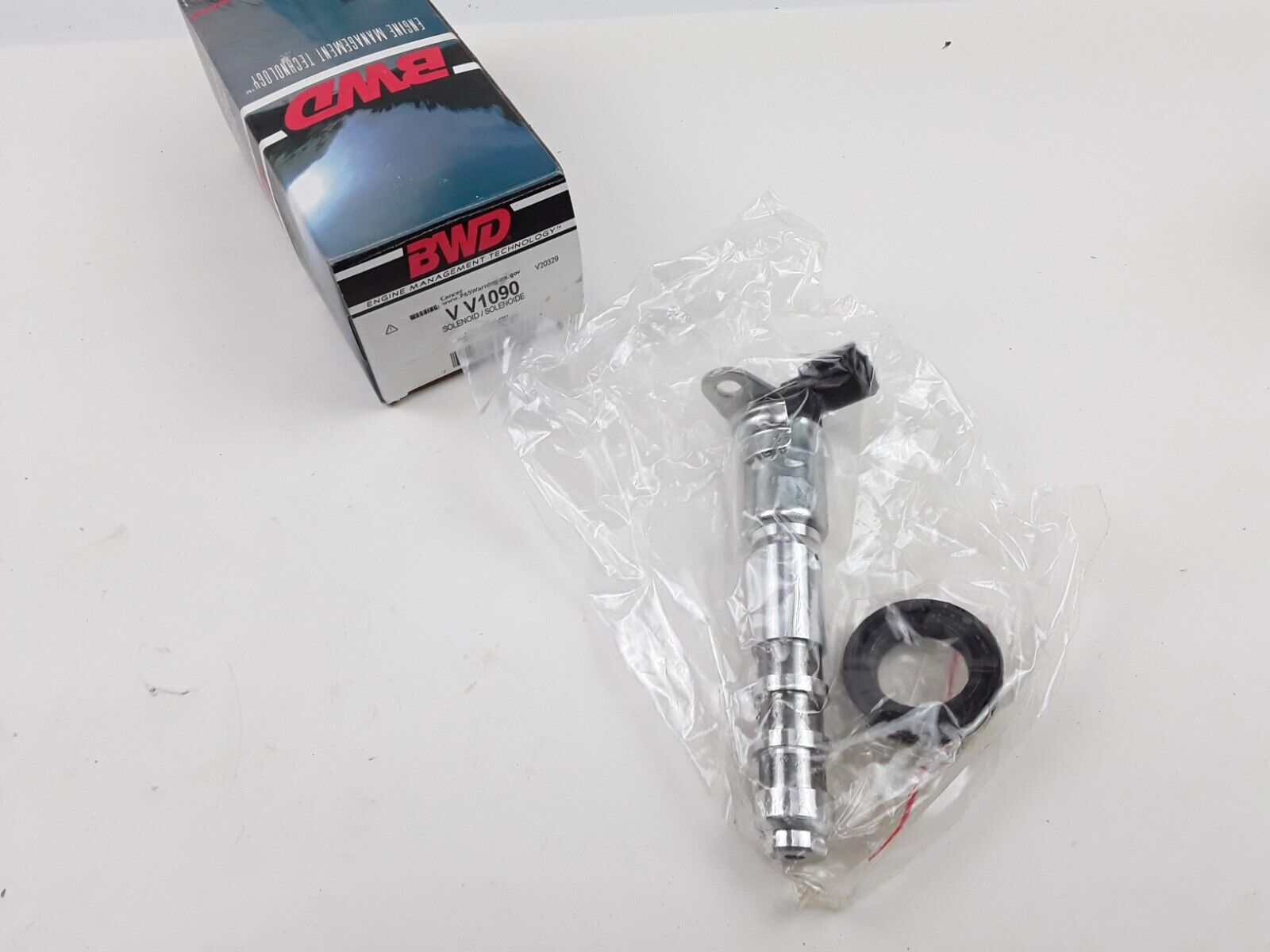 Engine Variable Valve Timing (VVT) Solenoid for Chevrolet Malibu Cadillac CTS GM