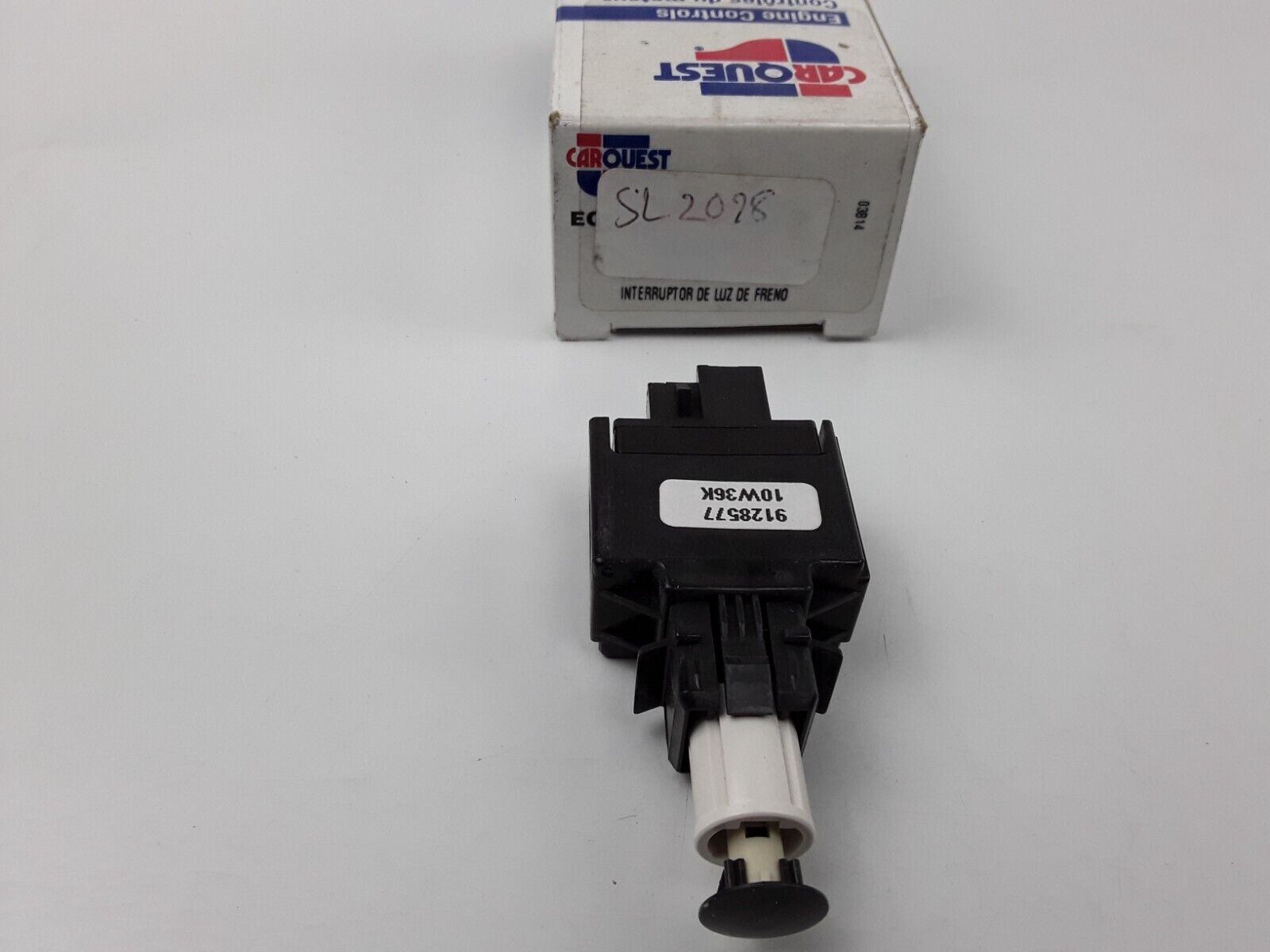 Brake Light Switch Fits Volvo 850 C70 S70 V70 S90 V90 1993-2001 2002 2003 2004 - HotCarParts