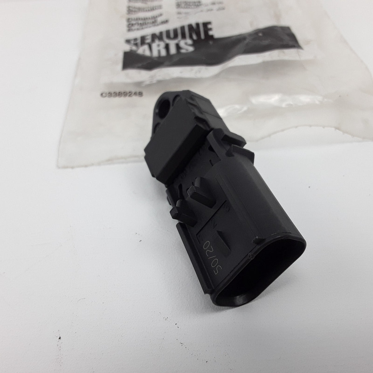 Genuine OEM Cummins 5462277 Engine Crankcase Pressure Sensor ISB ISC 6.7L 8.9L
