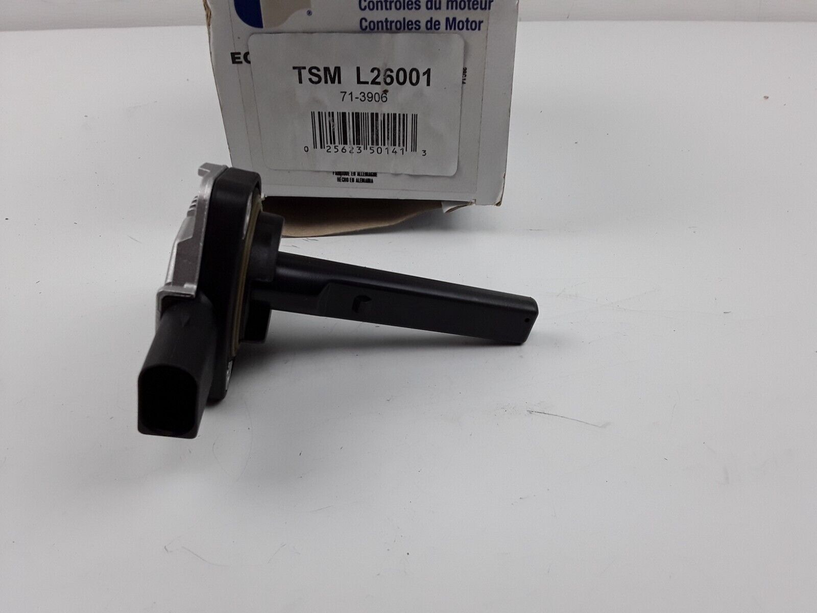 Engine Oil Level Sensor For BMW 335d 320i X3 Z8 Z4 Z3 X5 750iL 740i 540i 530i M3 - HotCarParts