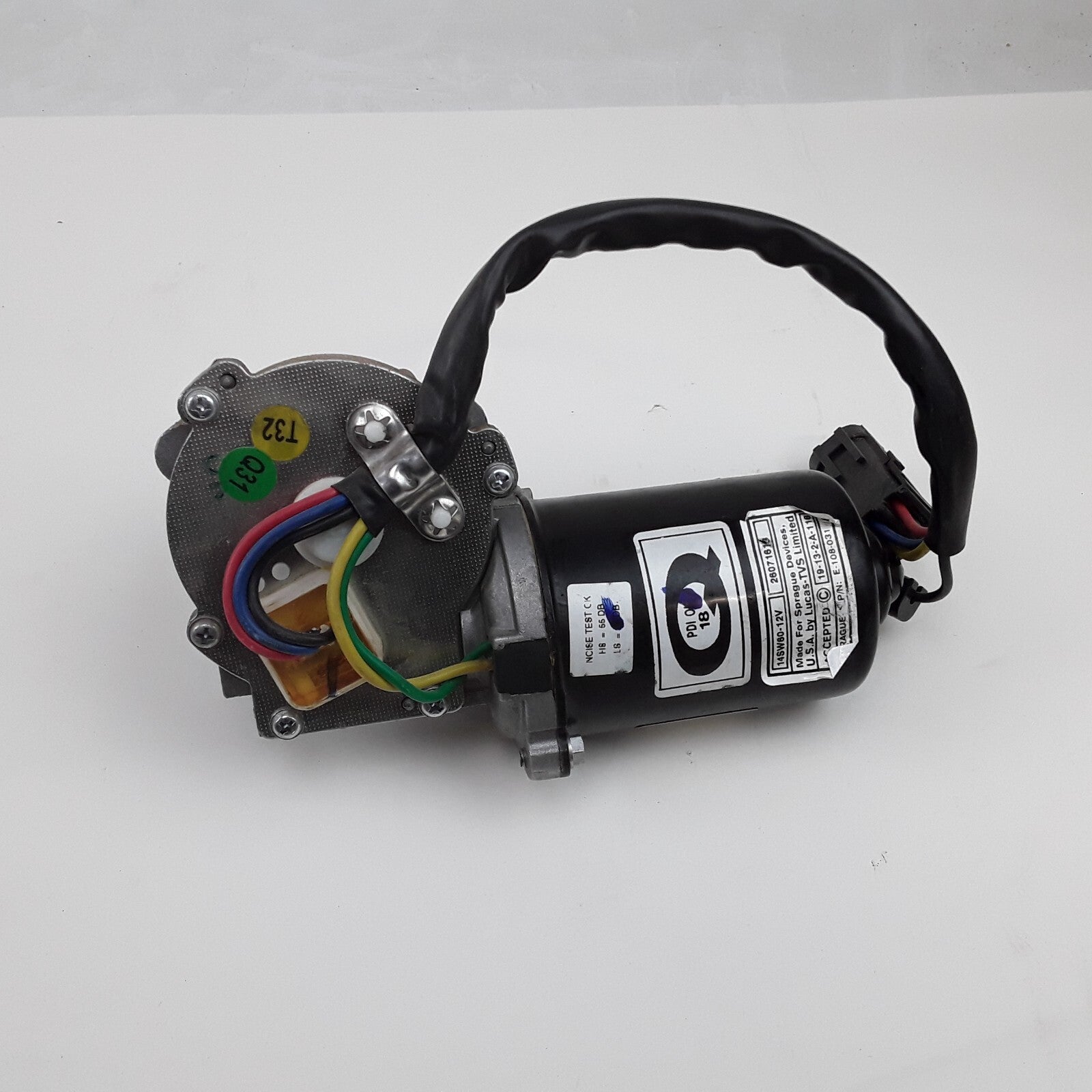 Mack 82716004 12 VDC Right Passenger or Left Driver Side Windshield Wiper Motor
