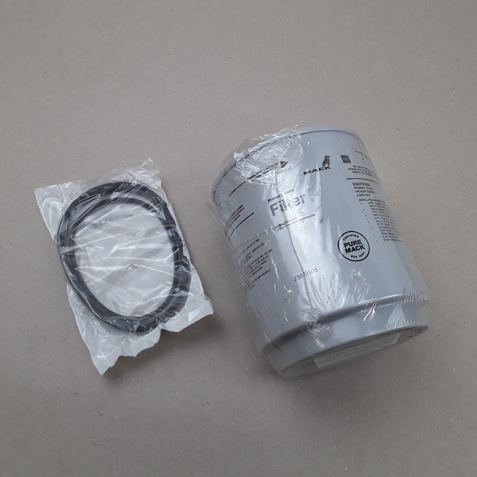 Mack 23879508 Heavy Duty Spin-On Primary Fuel Filter Fits Mack Truck