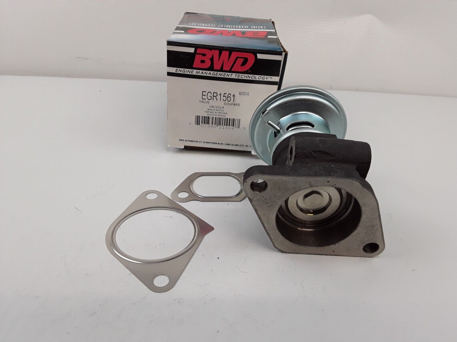EGR Valve Fits GMC Sierra , Chevrolet Silverado 2500HD 3500 2002 2003 2004 6.6L - HotCarParts