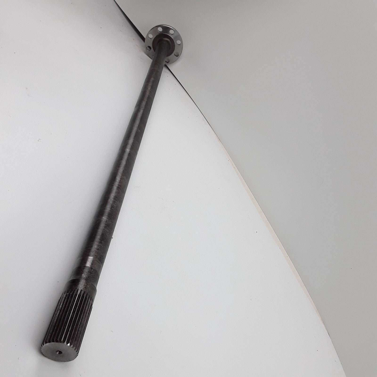 Drive Axle Shaft Rear Right Fits Chevrolet Avalanche 08 GMC Sierra 2500 2000 02