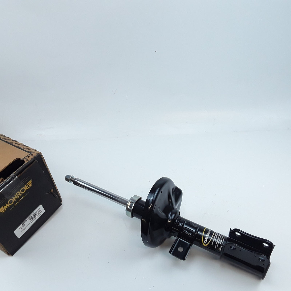Monroe 72469 Front Right Suspension Strut Fits Suzuki Aerio 2004 2005 2006 2007