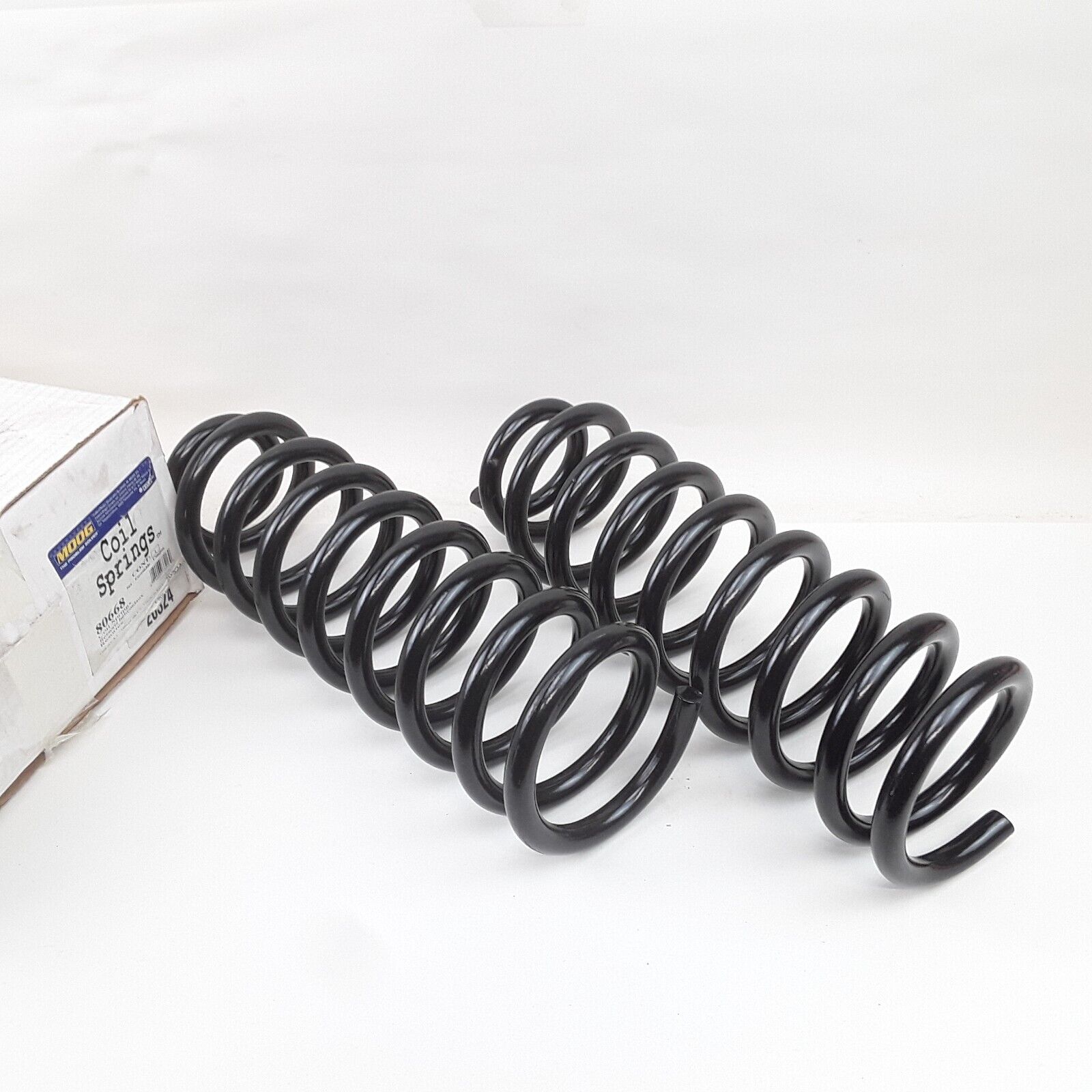 Coil Spring Set Fits Ford Crown Victoria 2003-2006 Mercury Marauder 2003-2004