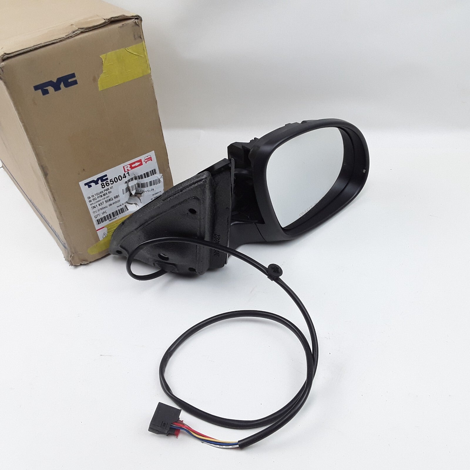 TYC 8650041 Right Door Mirror Fits Volkswagen Tiguan Limited & Tiguan 2009-2018