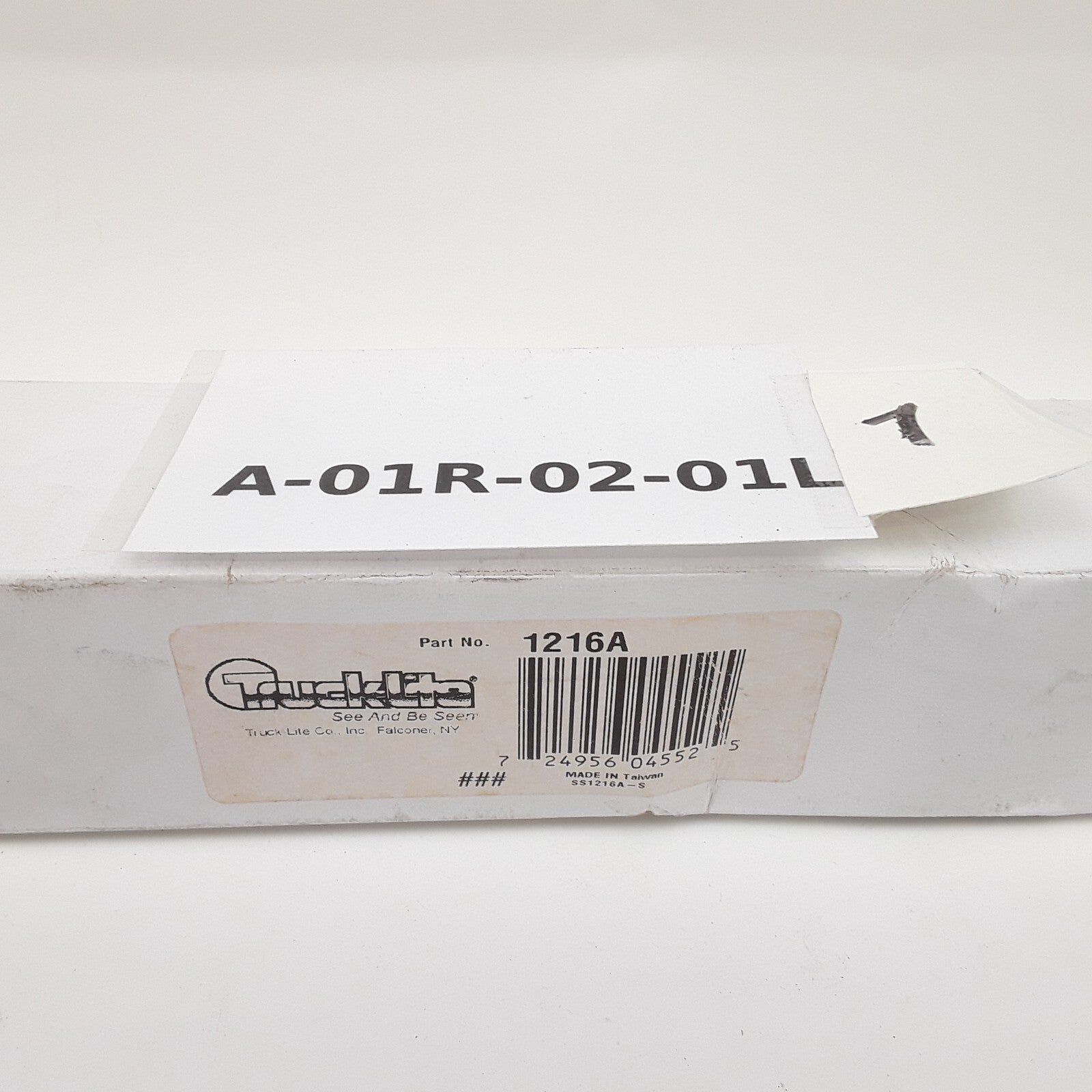 Signal-Stat Identification Light - Incandescent Rectangular 3 Lamps Hardwire 12V
