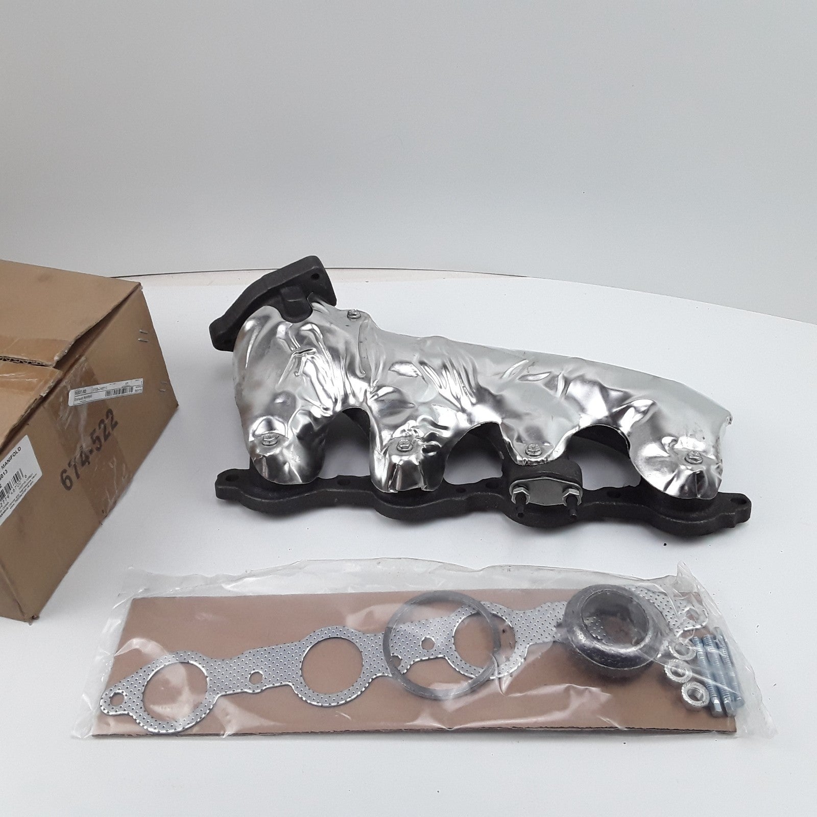 Exhaust Manifold Fits Cadillac Escalade ESV 2008 , Chevrolet Avalanche 2011 ,GMC