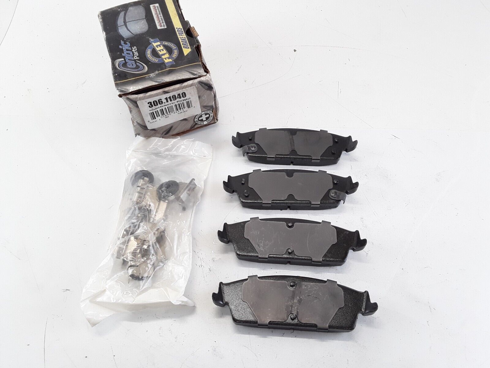 Disc Brake Pad Set Rear Fits GMC Sierra 1500 Yukon Escalade 2007 2008 2009-2013 - HotCarParts