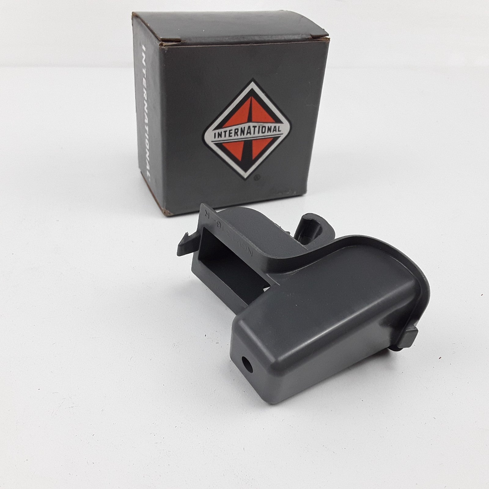 International 3565233C2 Sun Visor Clip For Navistar Trucks Supersedes 3565233C1