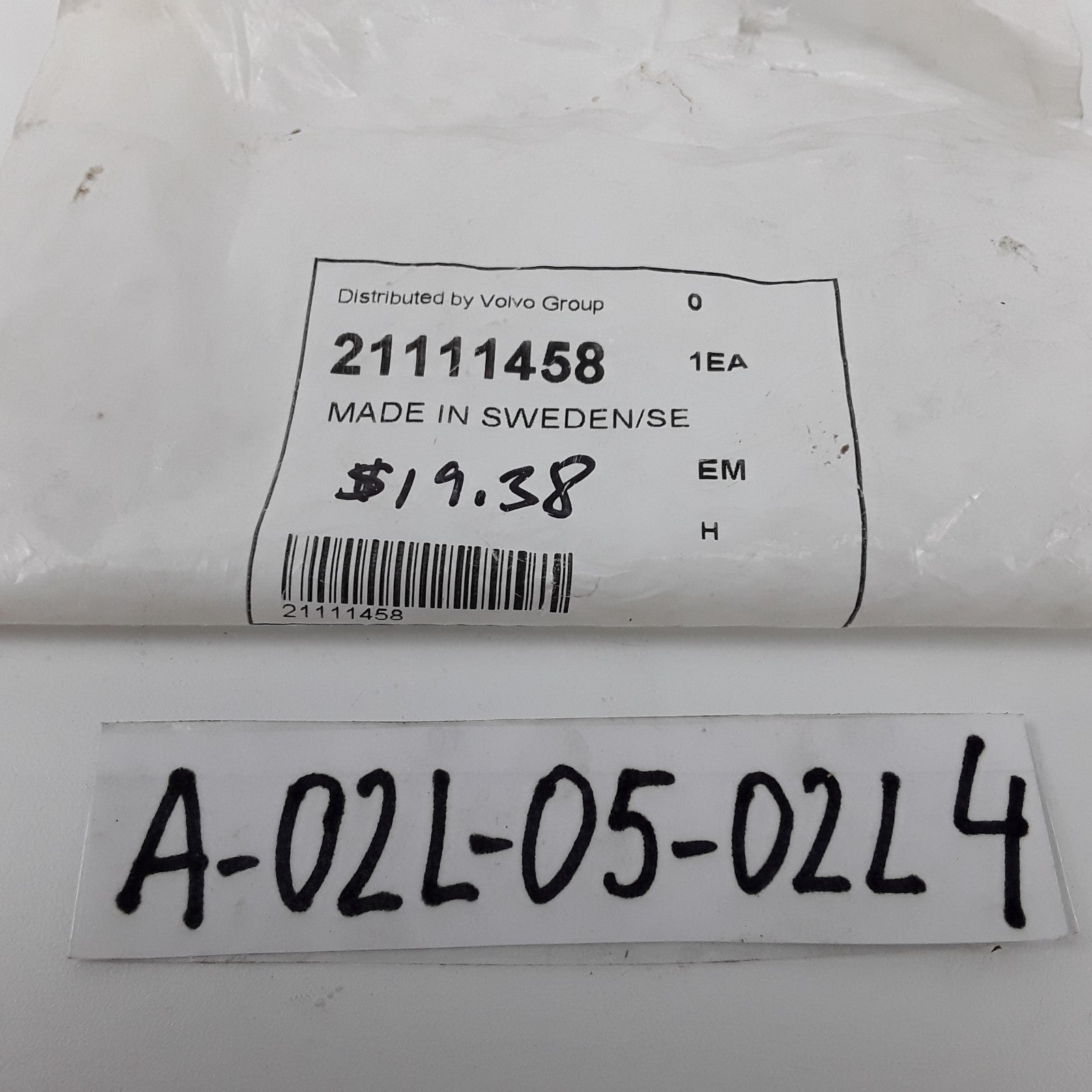Suspension Control Arm 6" For Volvo, Mack Trucks OEM 21111458