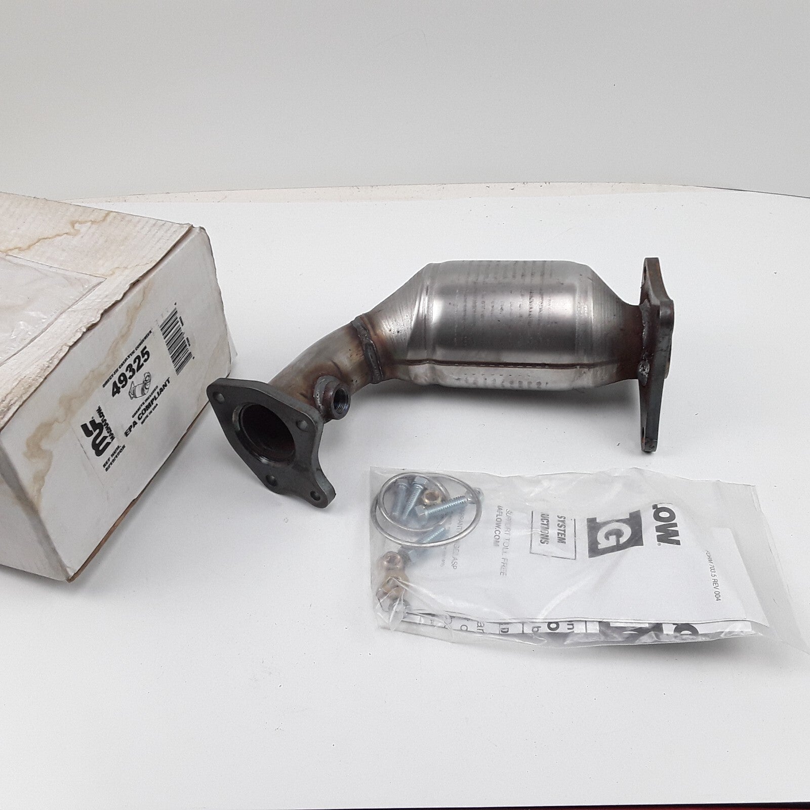 Magnaflow Catalytic Converter Direct Fit Fits Altima 3.5L 2002 2003 2004 2005