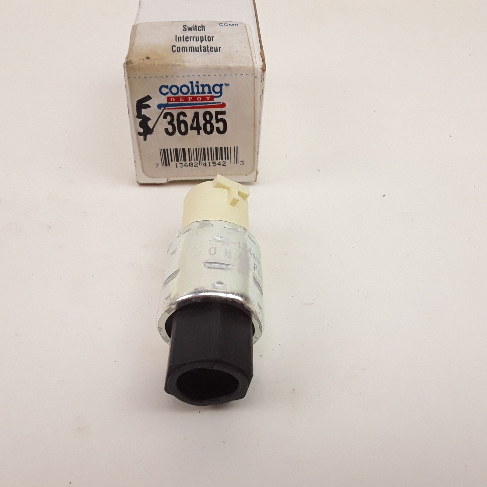 A/C Clutch Cycle Pressure Switch Fits Nissan Quest 2002 Lincoln Town Car 2001 07