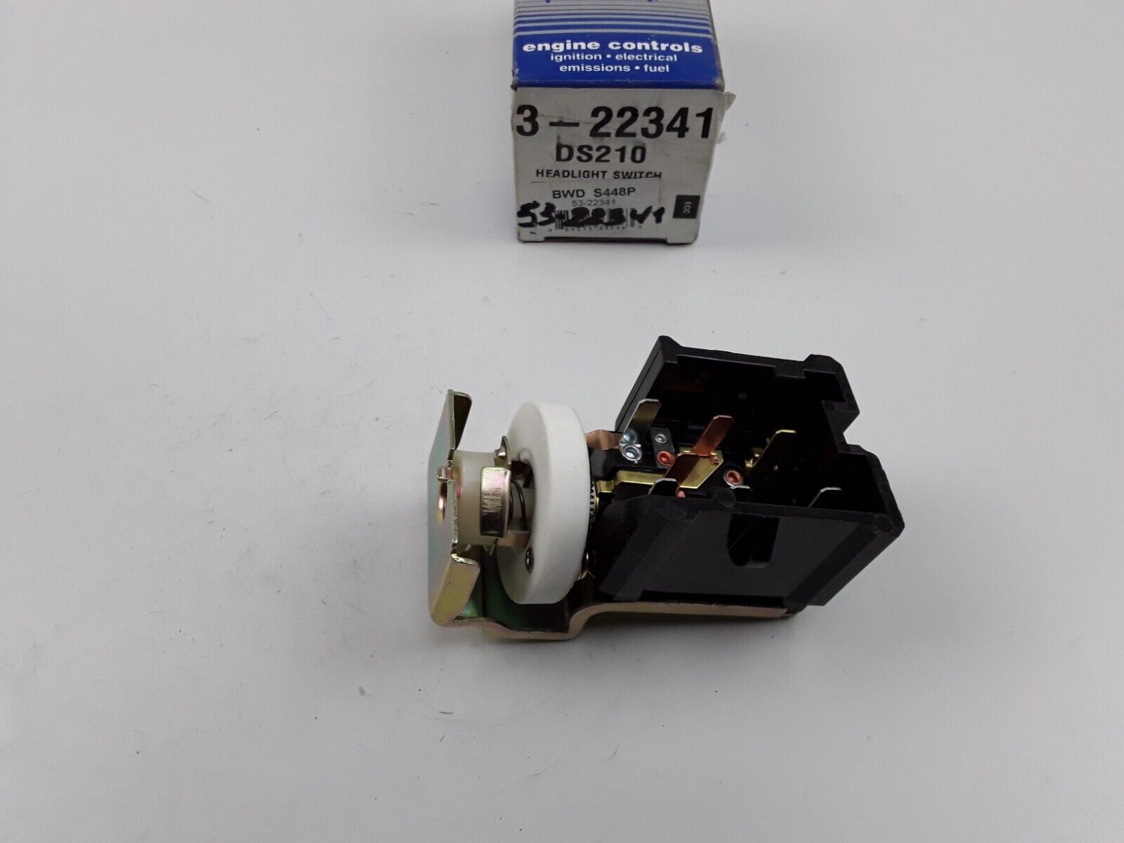 Headlight Switch For Mercury Grand Marquis,Lynx,Cougar,Capri,Ford Ranger,Mustang - HotCarParts