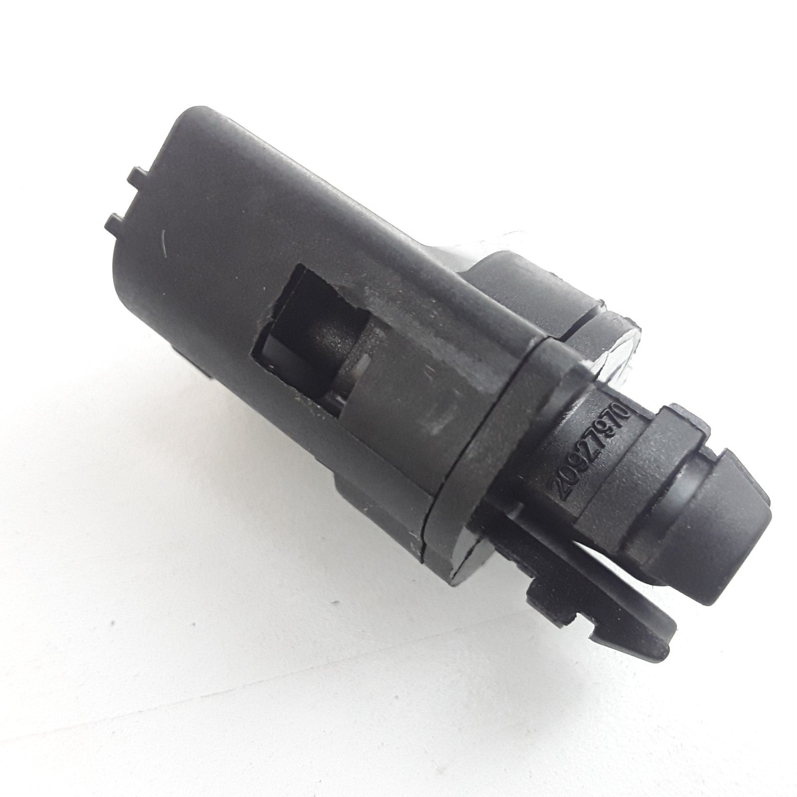 Volvo 20927970 Ambient Temperature Sensor Assembly Fits Volvo Trucks
