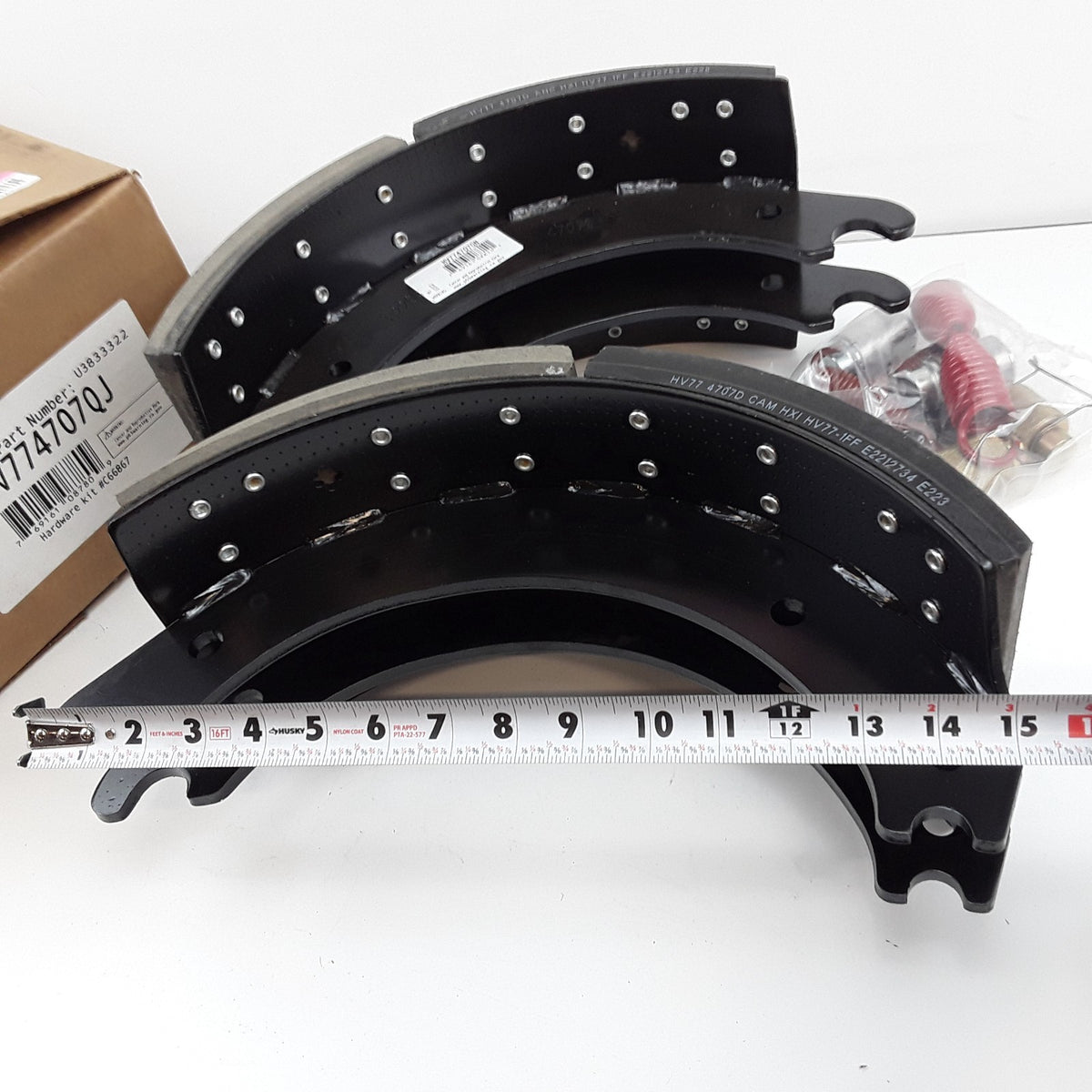 Haldex HV774707QJ Drum Brake Shoe and Hardware Kit For 16-1/2" Meritor Q Plus