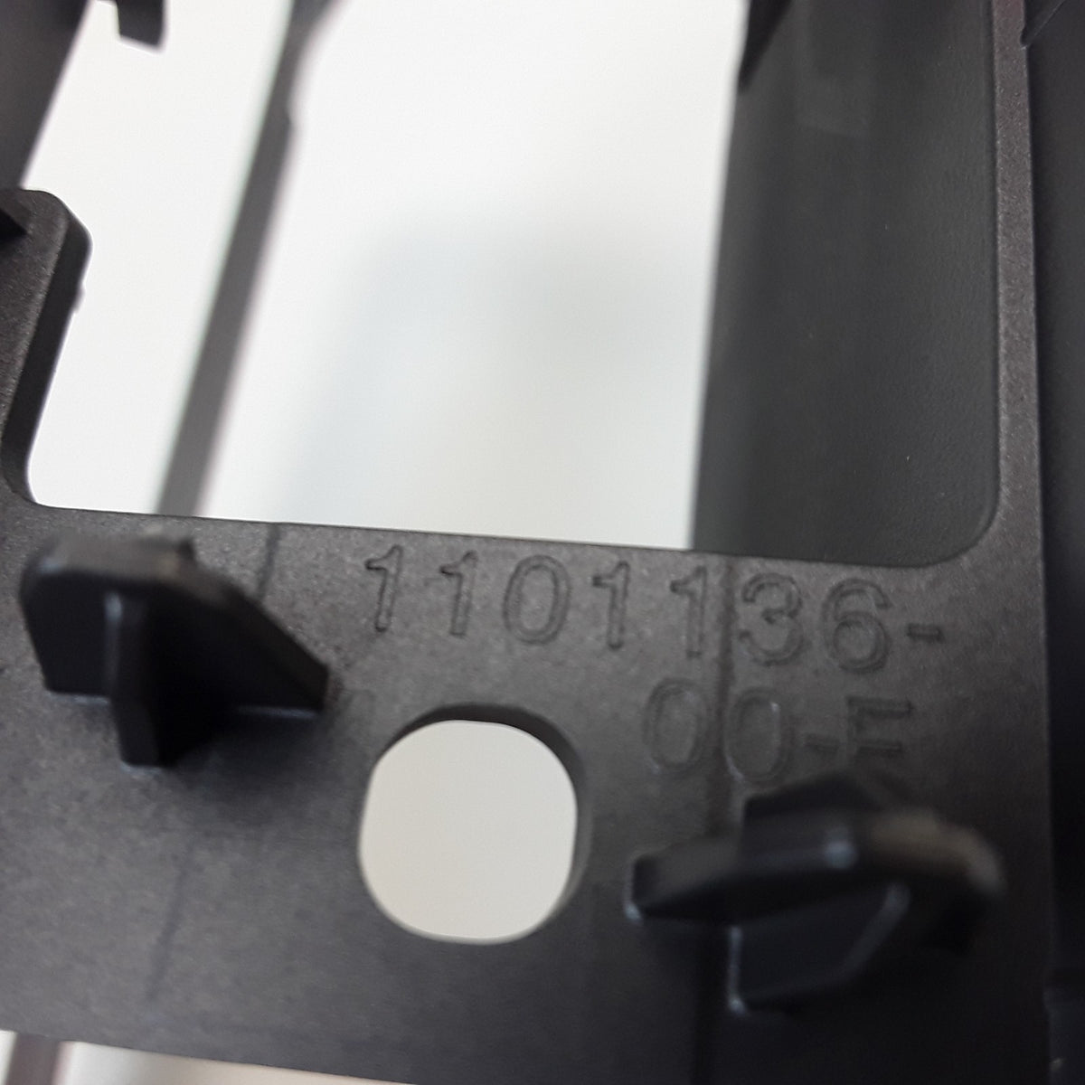 1101136-00-F Display Housing Neck For Tesla Model 3 Y 2017-2025 Genuine OEM New