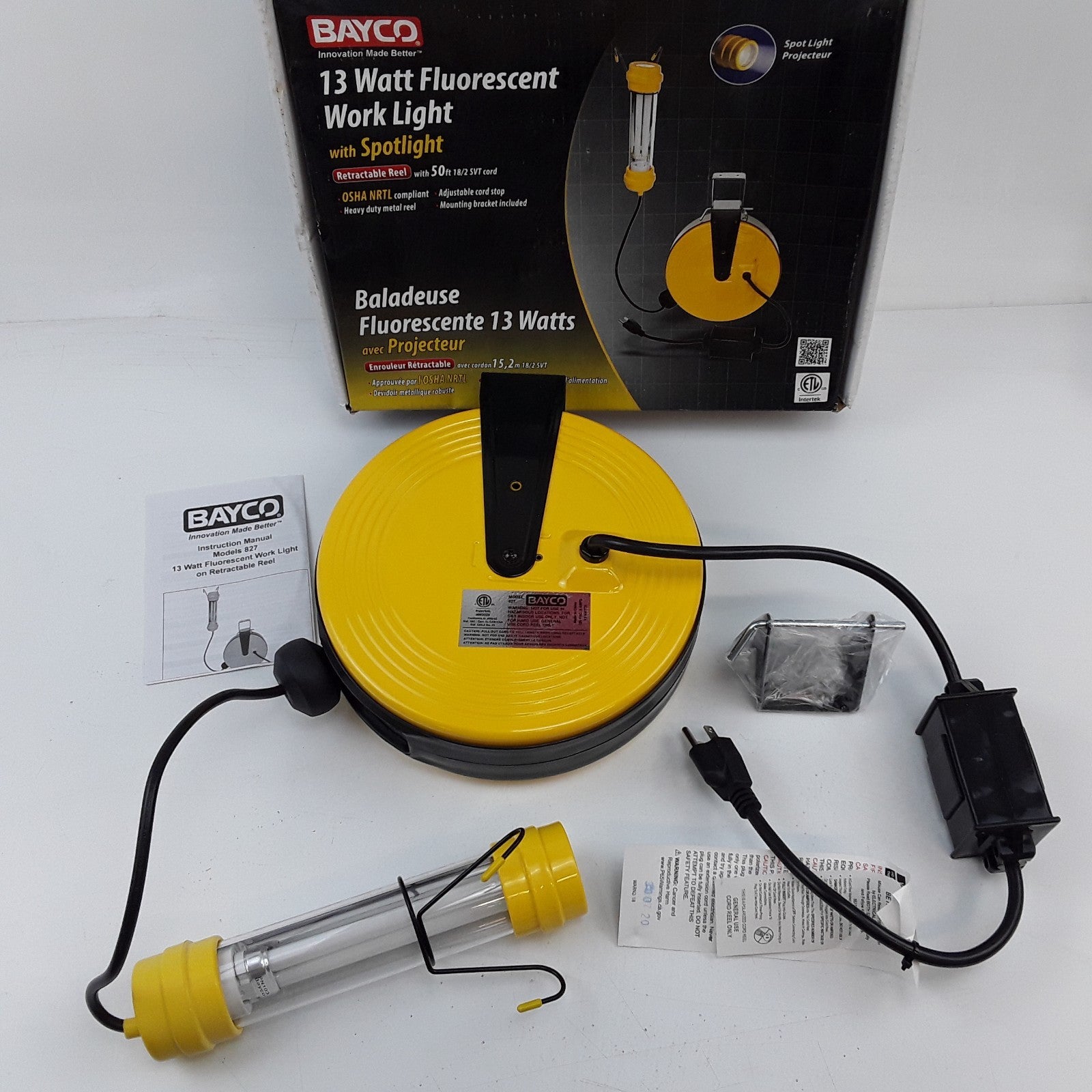 13 Watt Flourescent Work Light W/ Spotlight, 50' Metal Reel Bayco SL-827