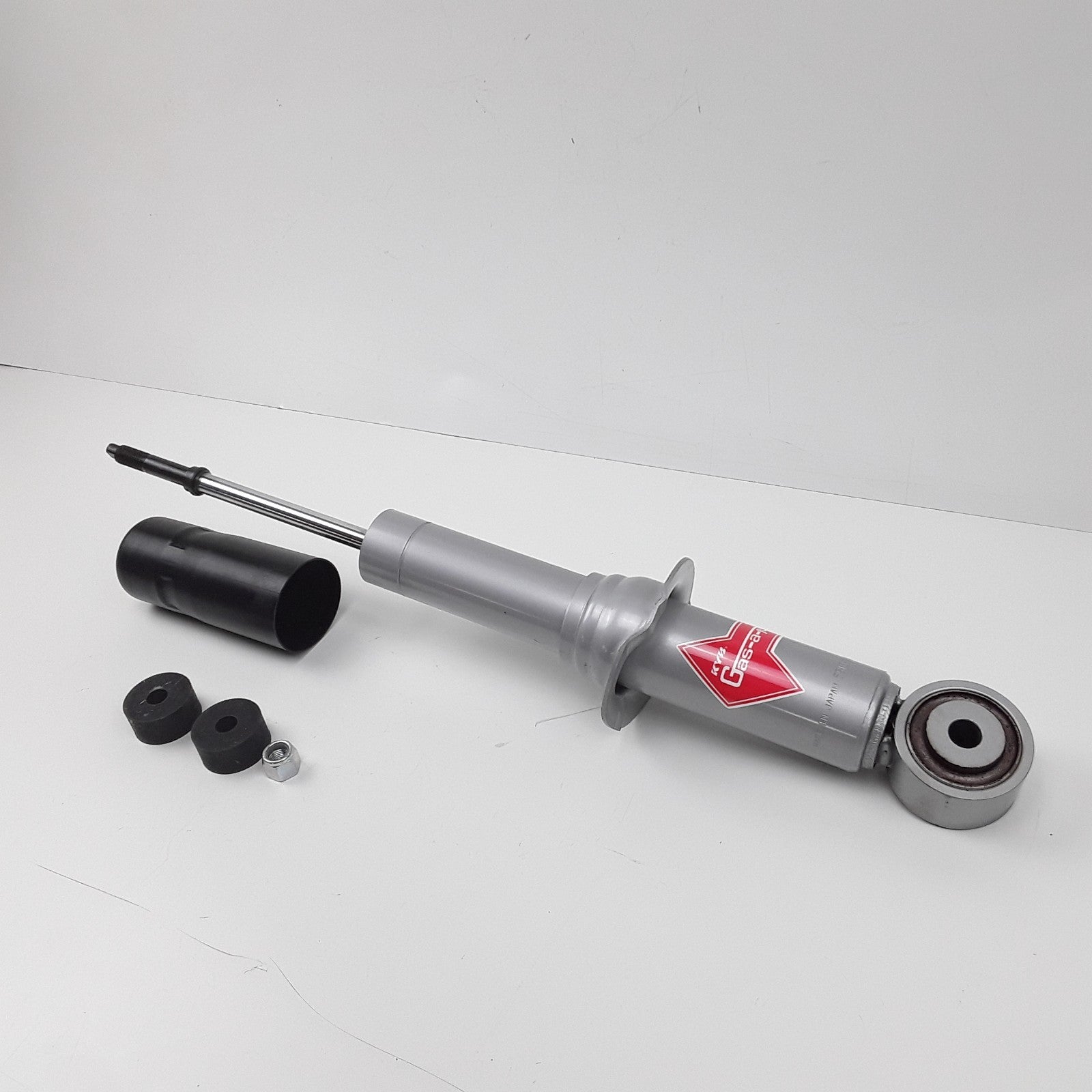KYB 551093 Front Shock Absorber Fits Toyota Tundra 2000 2001 2002 2003 2004-2006