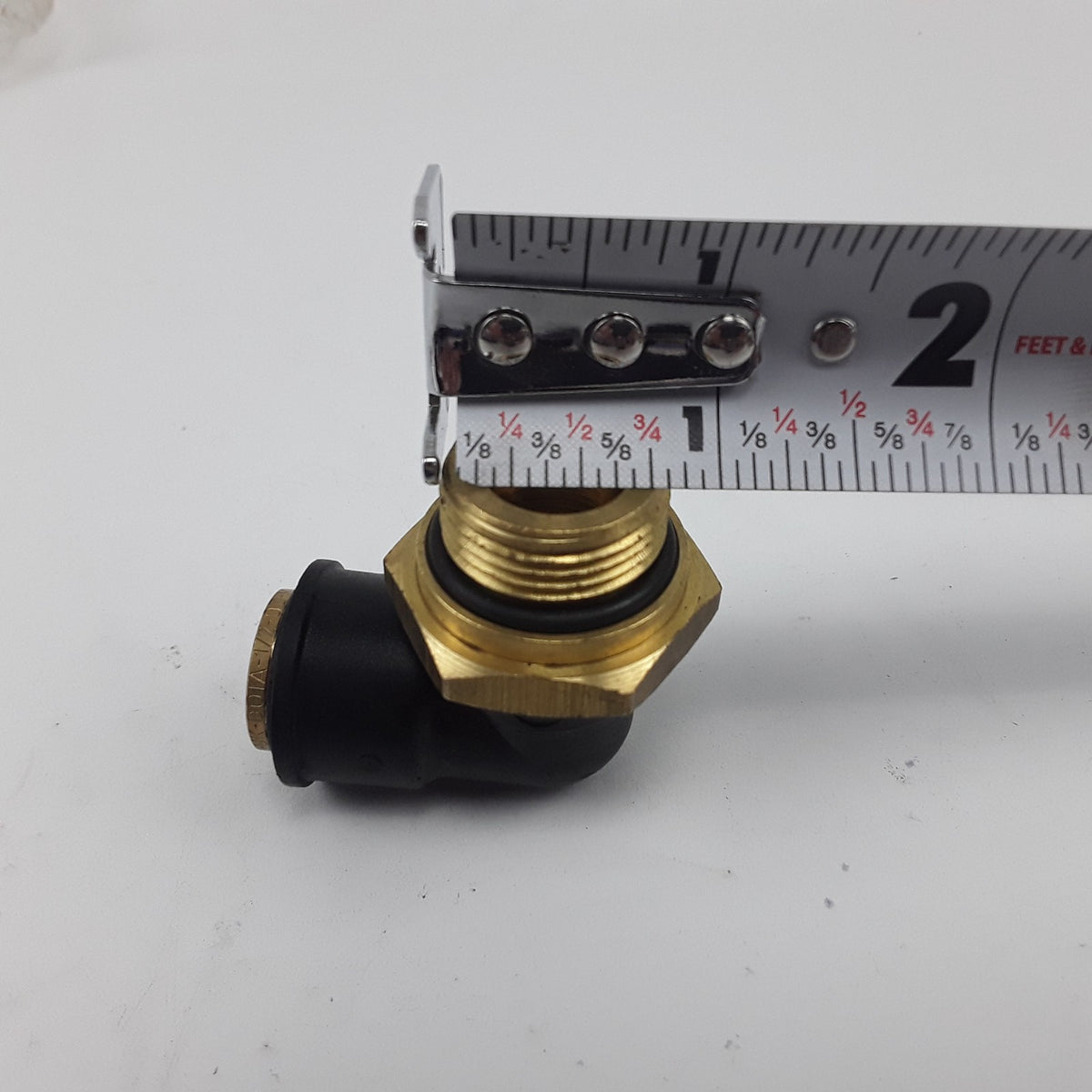 90° Male Elbow Fitting Swivel M22 x 1.5 X 1/2 For Volvo VNL 670 Gen 2 2003-2019