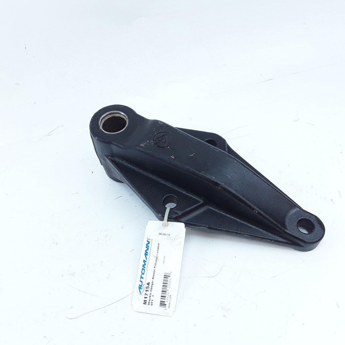 Automann M1715A Shackle Hanger Aluminum For Peterbilt Kenworth Trucks & Trailer