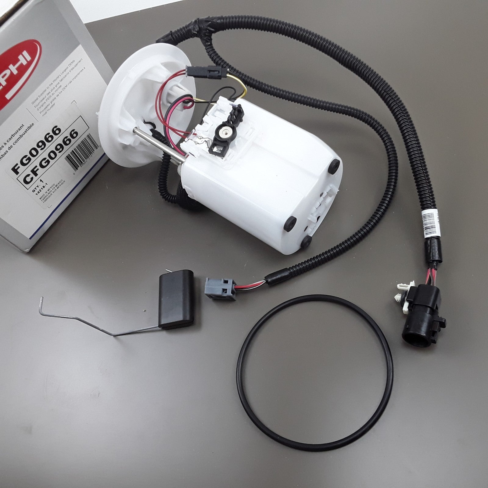 Delphi FG0966 Fuel Pump Module Assembly Fits Mercury Sable Ford Taurus 2002-2003