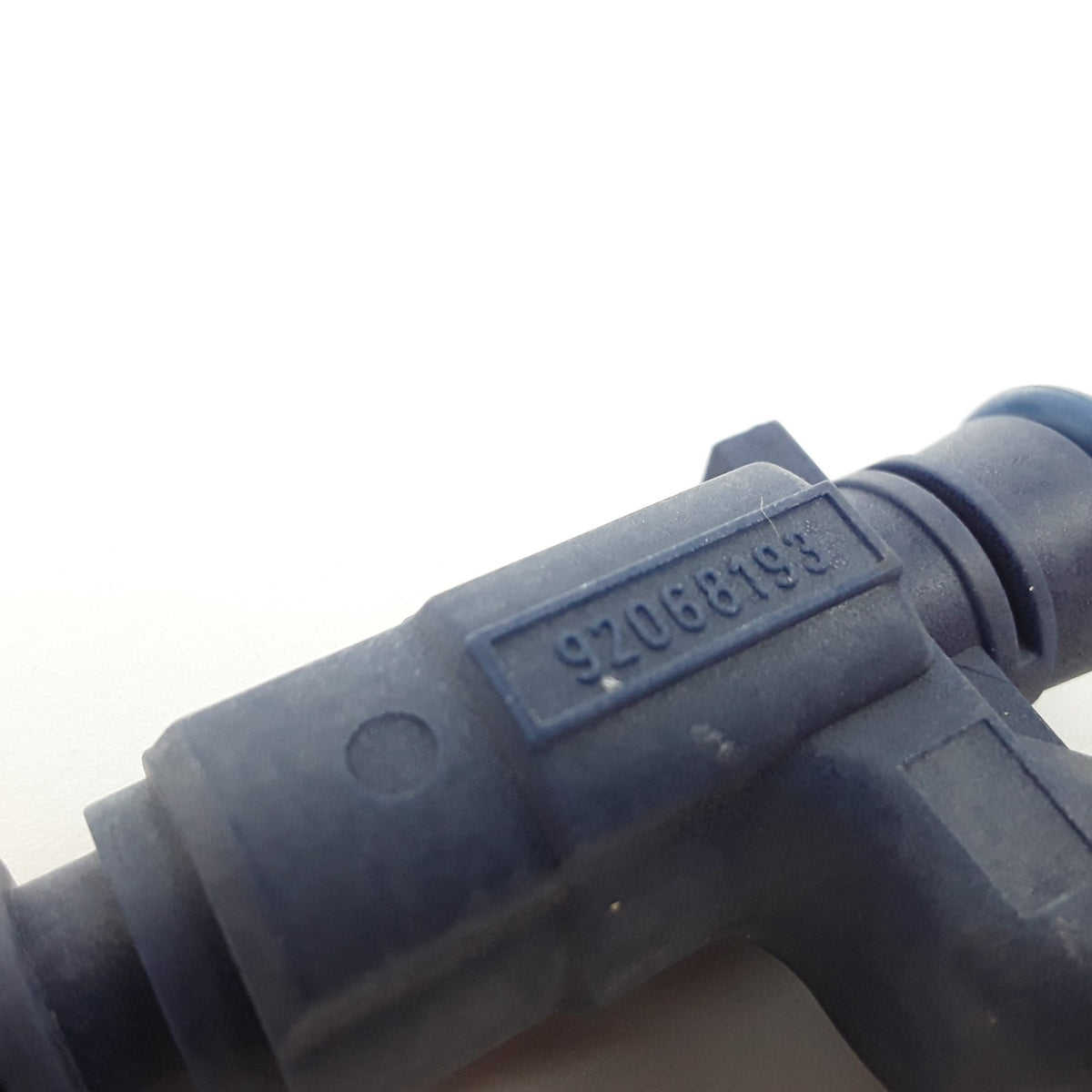 Fuel Injector Fits Chevrolet Saturn Pontiac Suzuki Cadillac 2007 2008 2009-2012