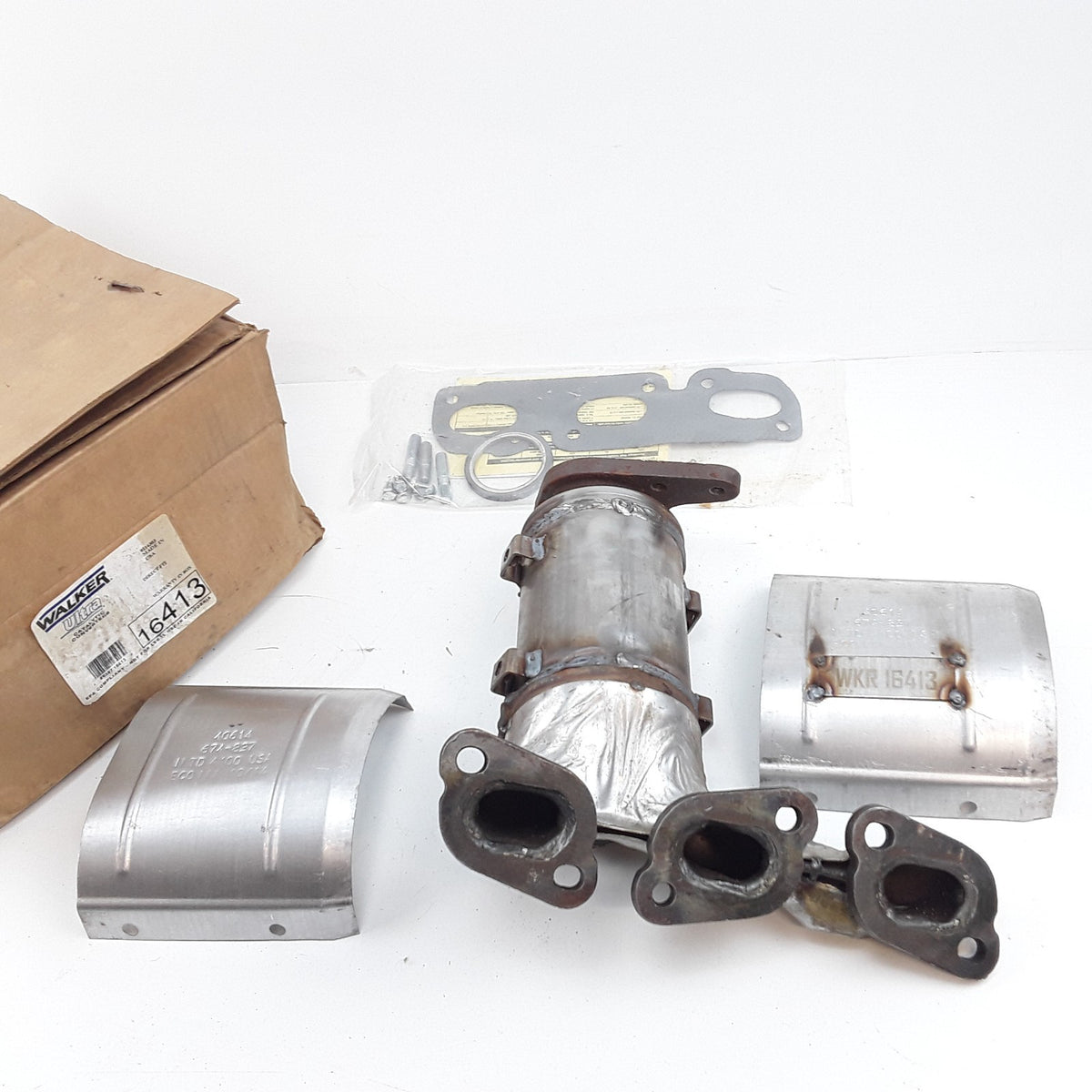 Catalytic Converter W/ Integrated Exhaust Manifold Fits Mazda 6 2003-2005 3.0L