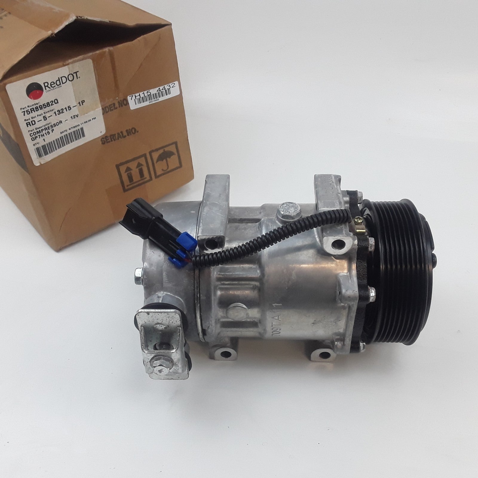 Red Dot 75R89582Q A/C Compressor Assembly Heavy Duty Fits Kenworth T600A (2007)