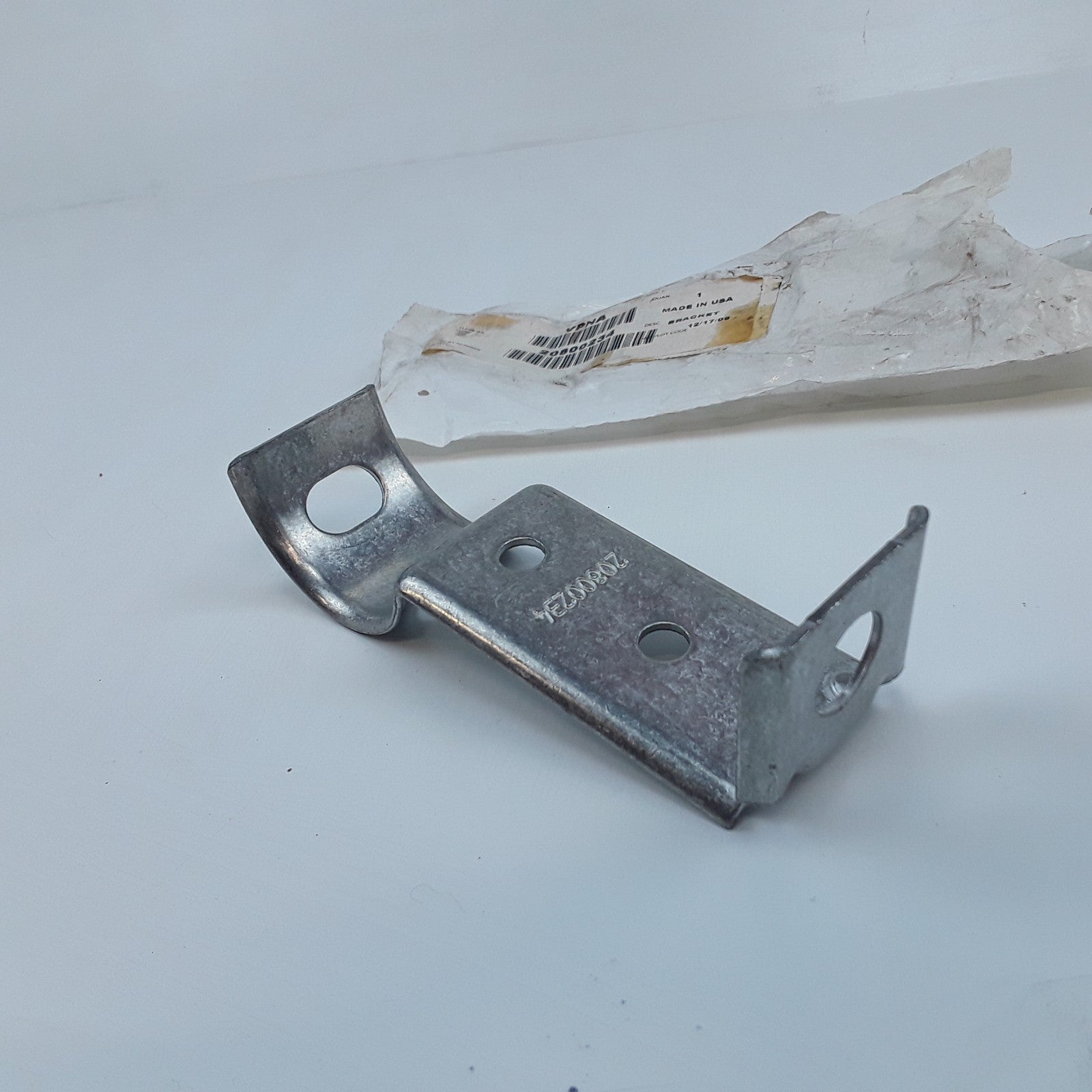Fender Support Bracket Front Left Side 20800234 Fits 2018-2024 Volvo VNL 760