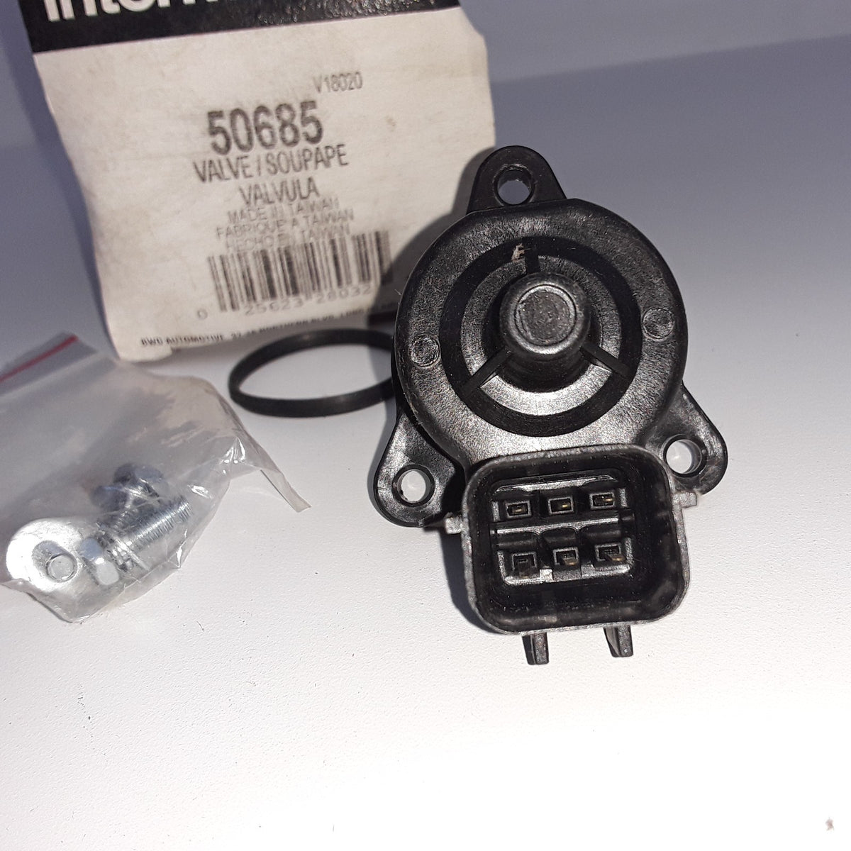 Intermotor 50685 Idle Air Control Valve Fits Mitsubishi Dodge Chrysler 1999-2006