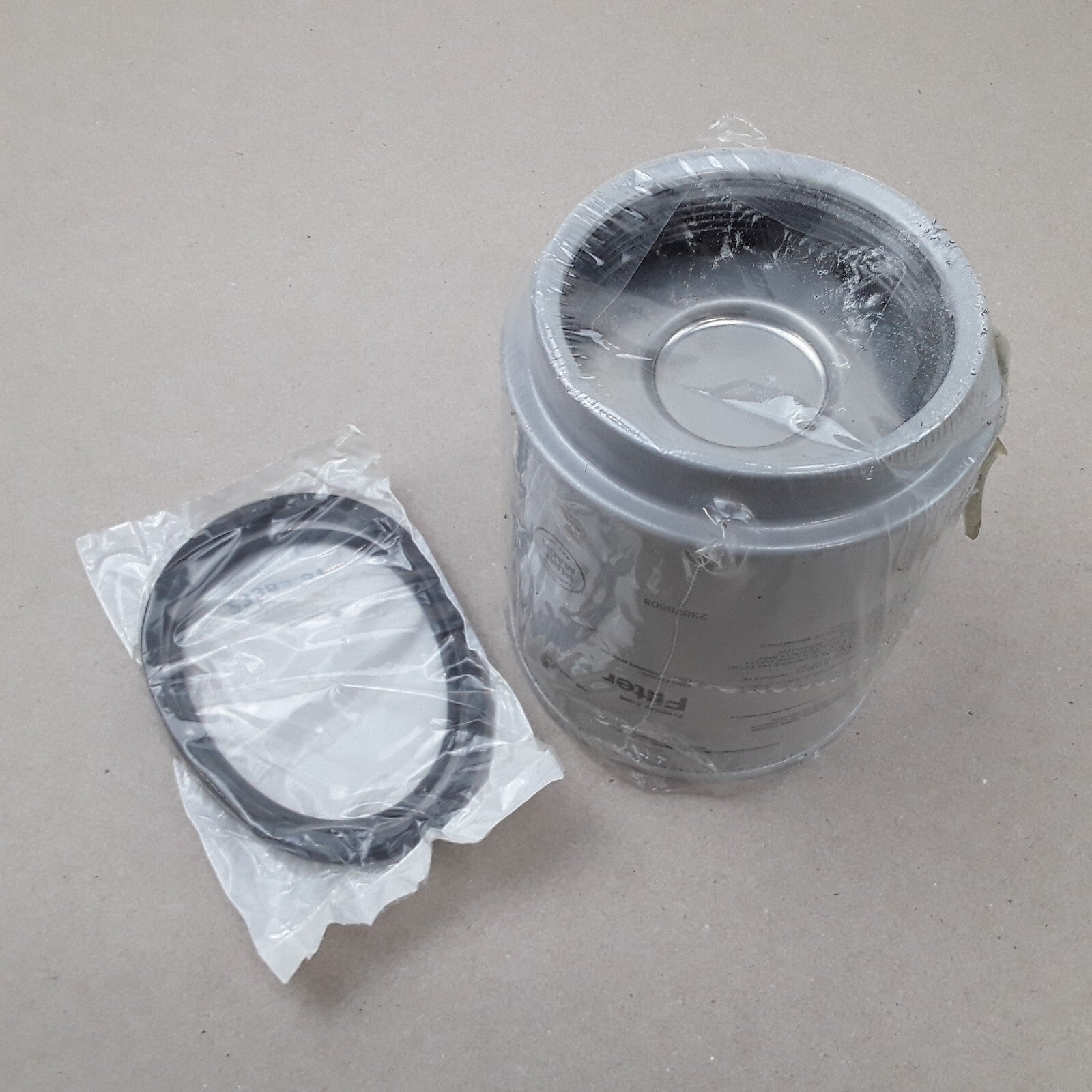Mack 23879508 Heavy Duty Spin-On Primary Fuel Filter Fits Mack Truck