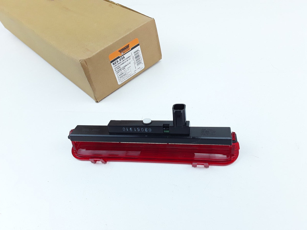 Third Brake Light Assembly Fits Mercury Monterey Ford Freestar (2004 2005-2007)