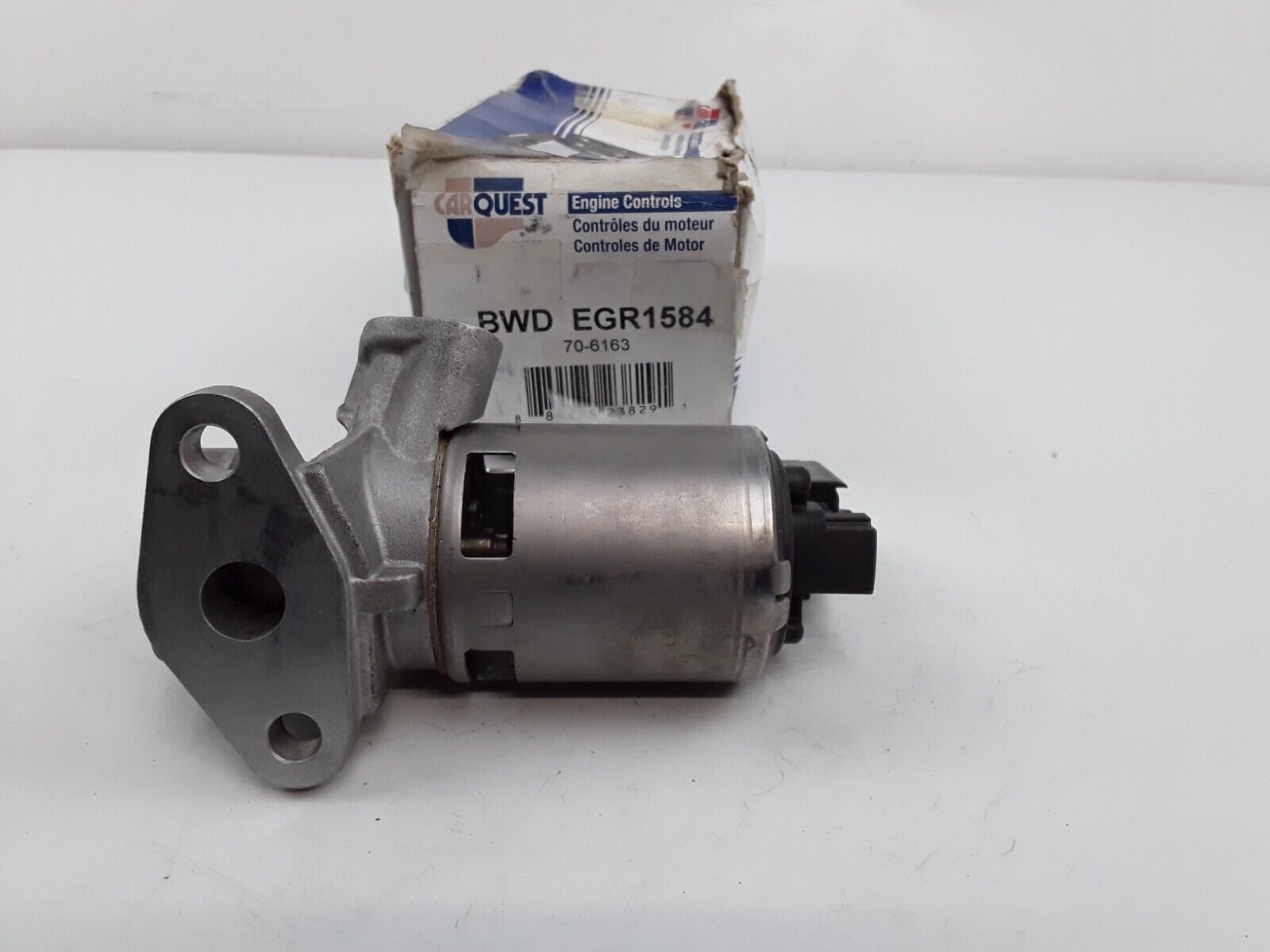 Exhaust Gas Recirculation EGR Valve CARQUEST EGC1046 For Dodge,Chrysler 2.7L - HotCarParts