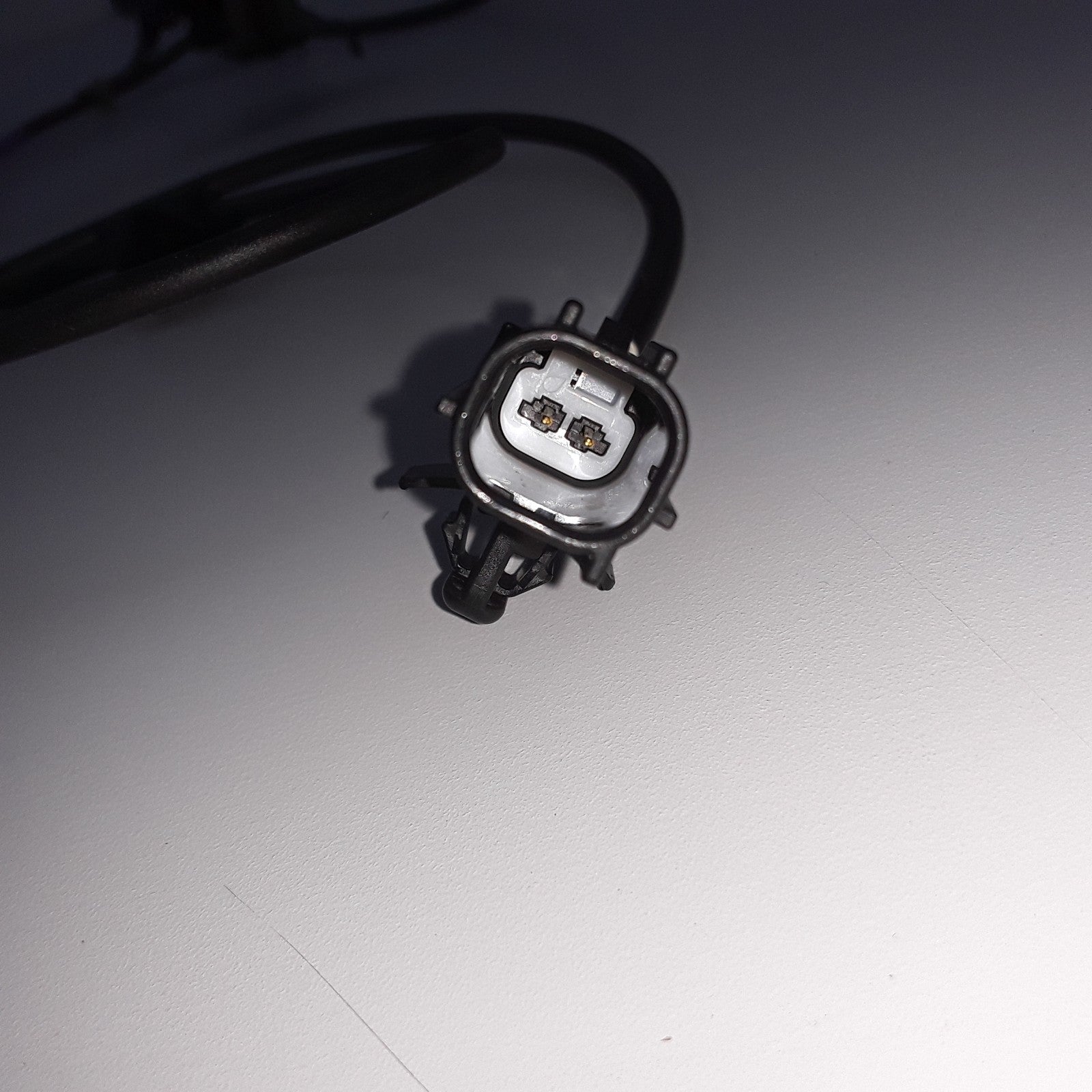 Front Left ABS Speed Sensor Fits Toyota Yaris 2011 2012 2013 2014 2015 2016-2018