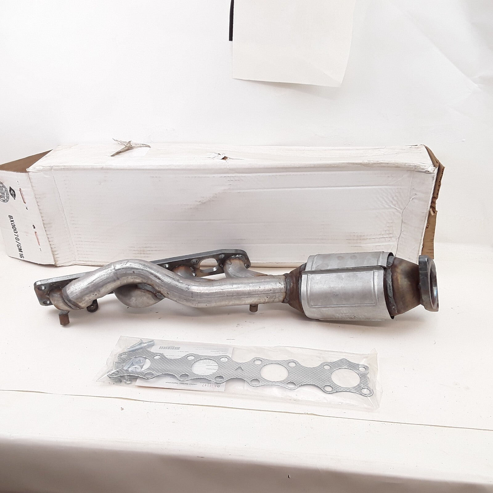 Catalytic Converter W/ Exhaust Manifold Fits Infiniti Q45 2002-2006 M45 2003-04