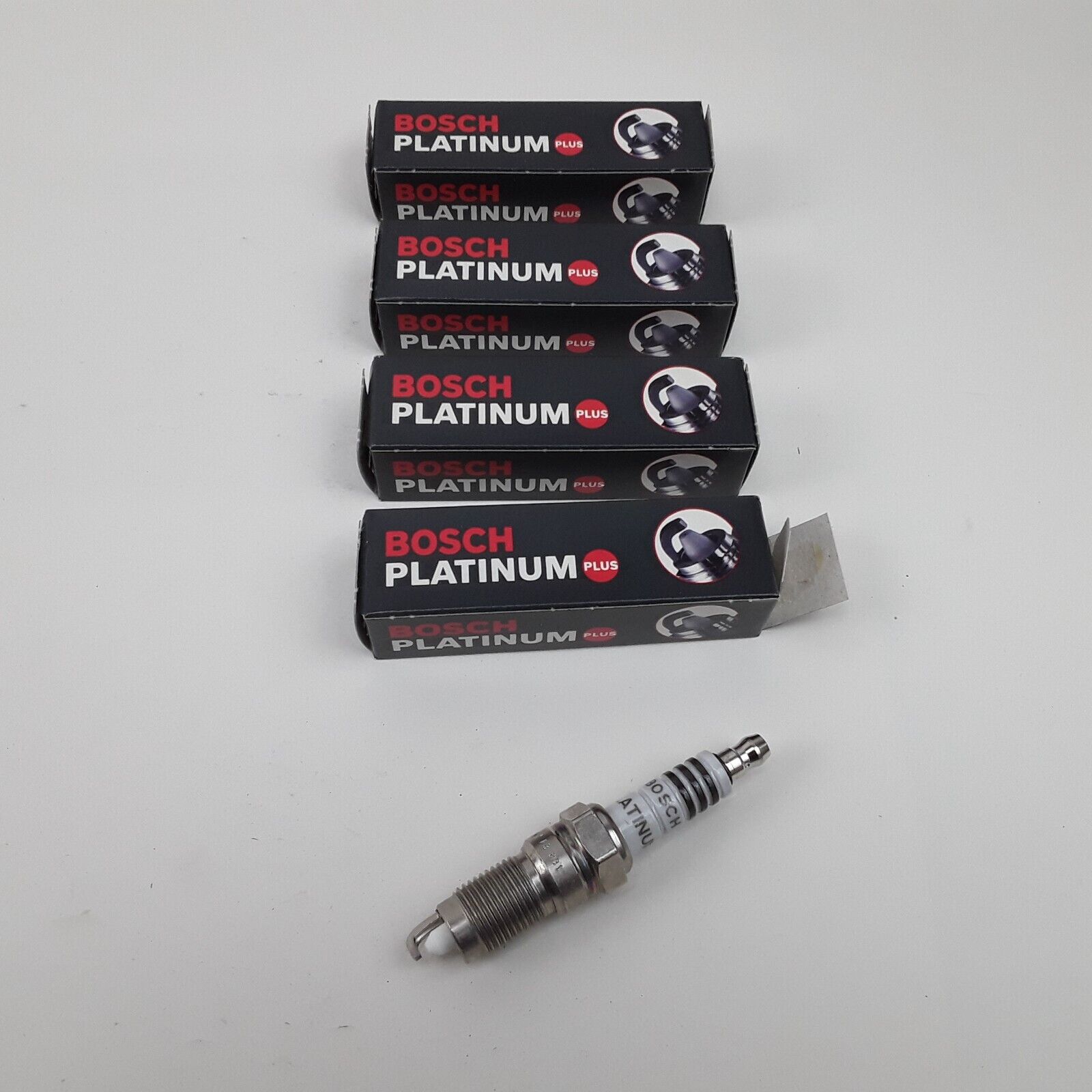 4 pcs Spark Plugs Bosch 4012 HR9HP0 Fits Buick, Chevrolet, Ford, Mercury & More